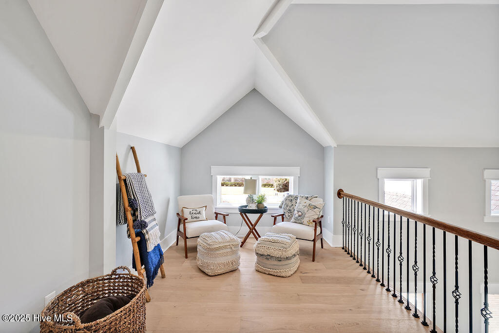 121 Summerset Landing Property Photo 41