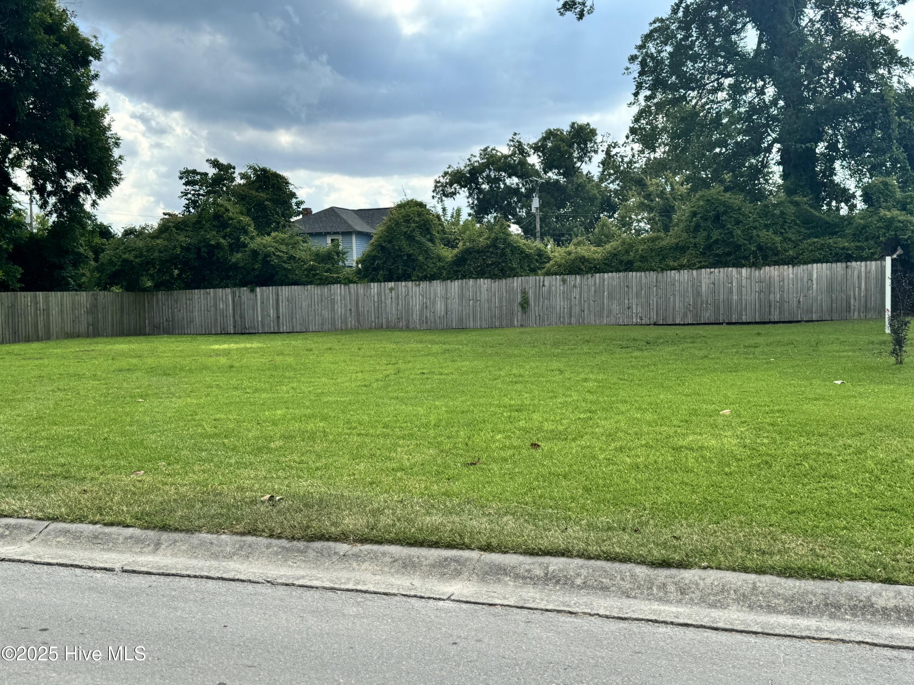 805 Pavie Avenue Property Photo 1