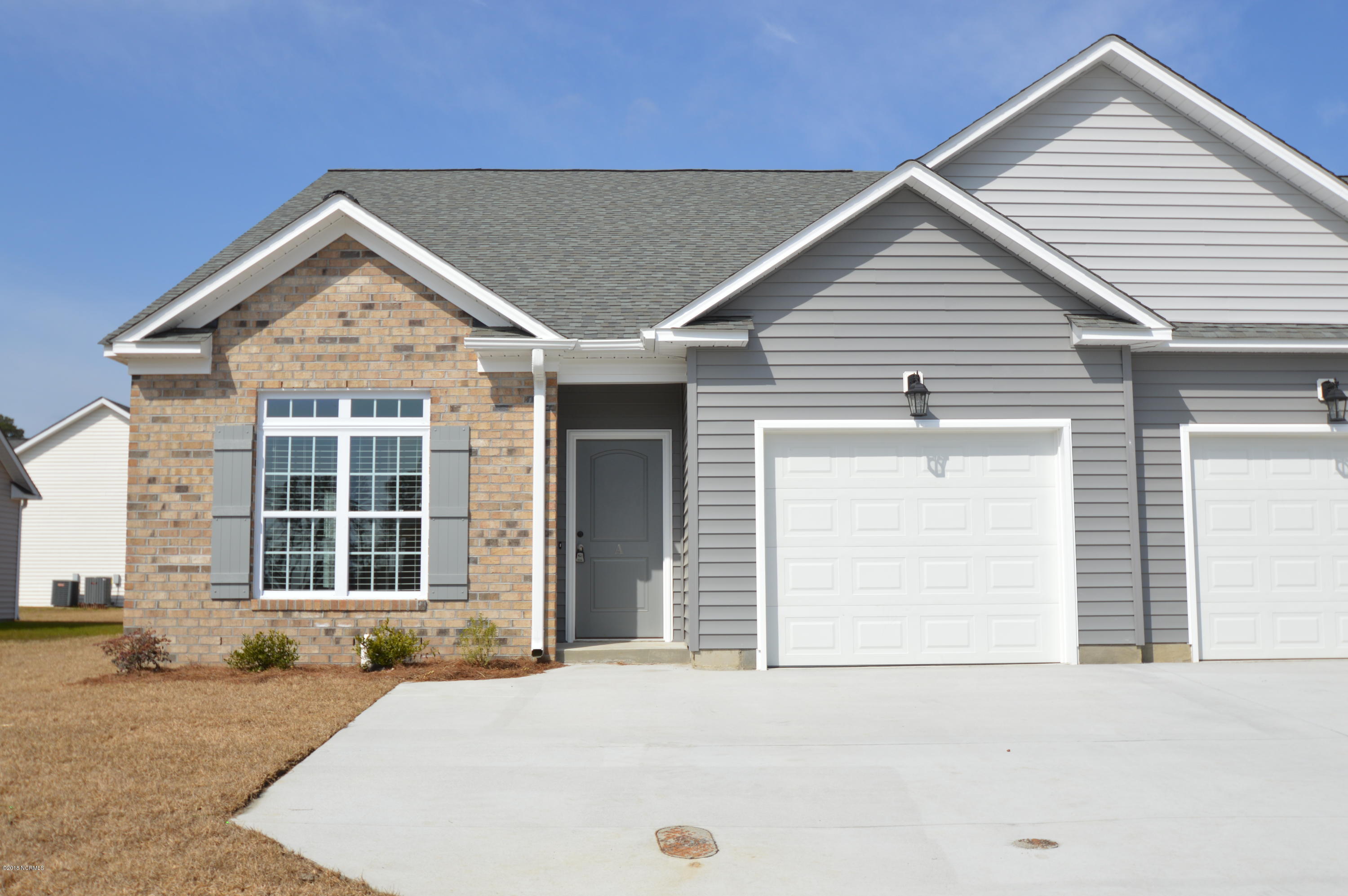 2208 Remington Court A & B Property Photo 2