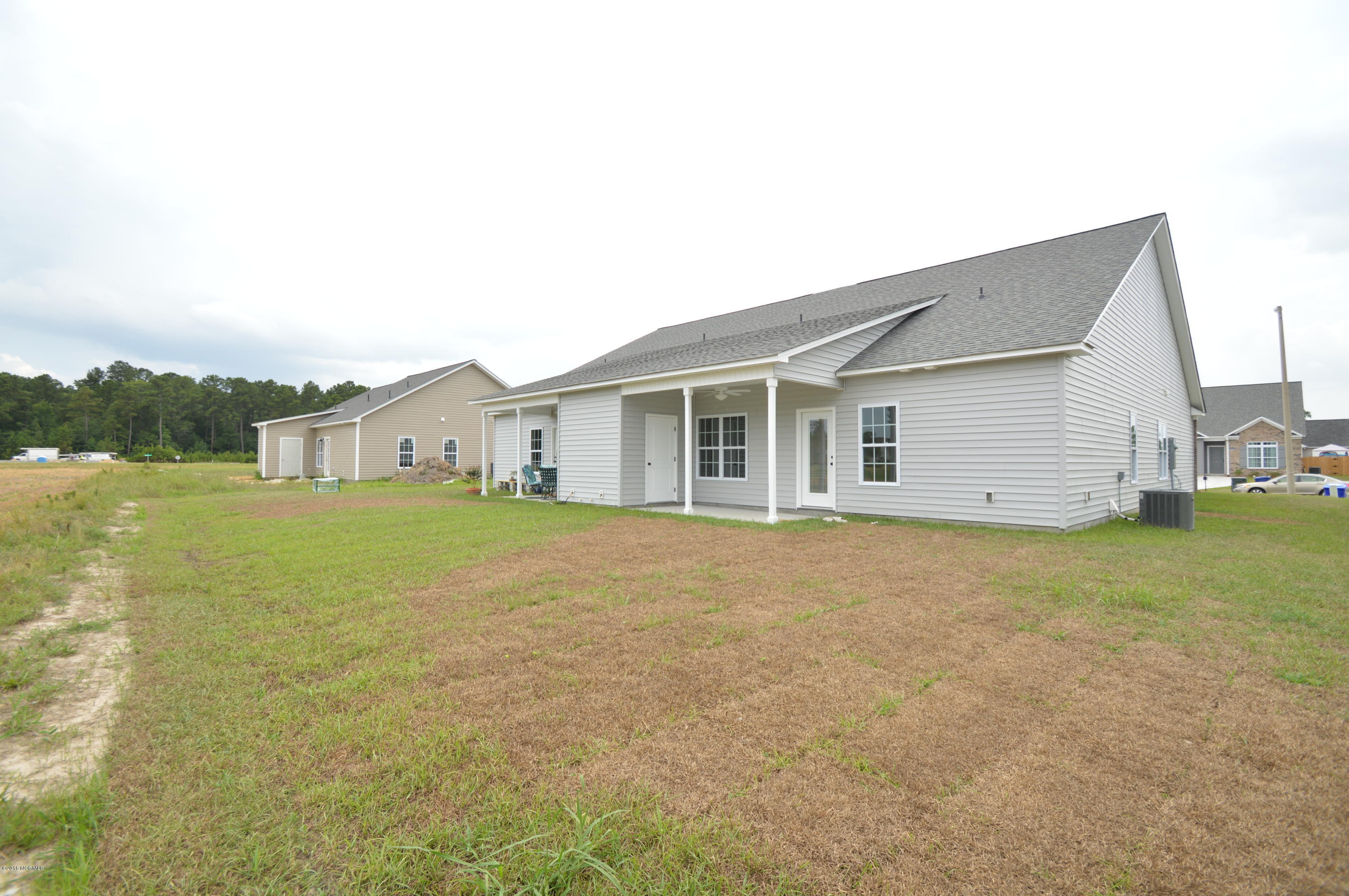 2208 Remington Court A & B Property Photo 17