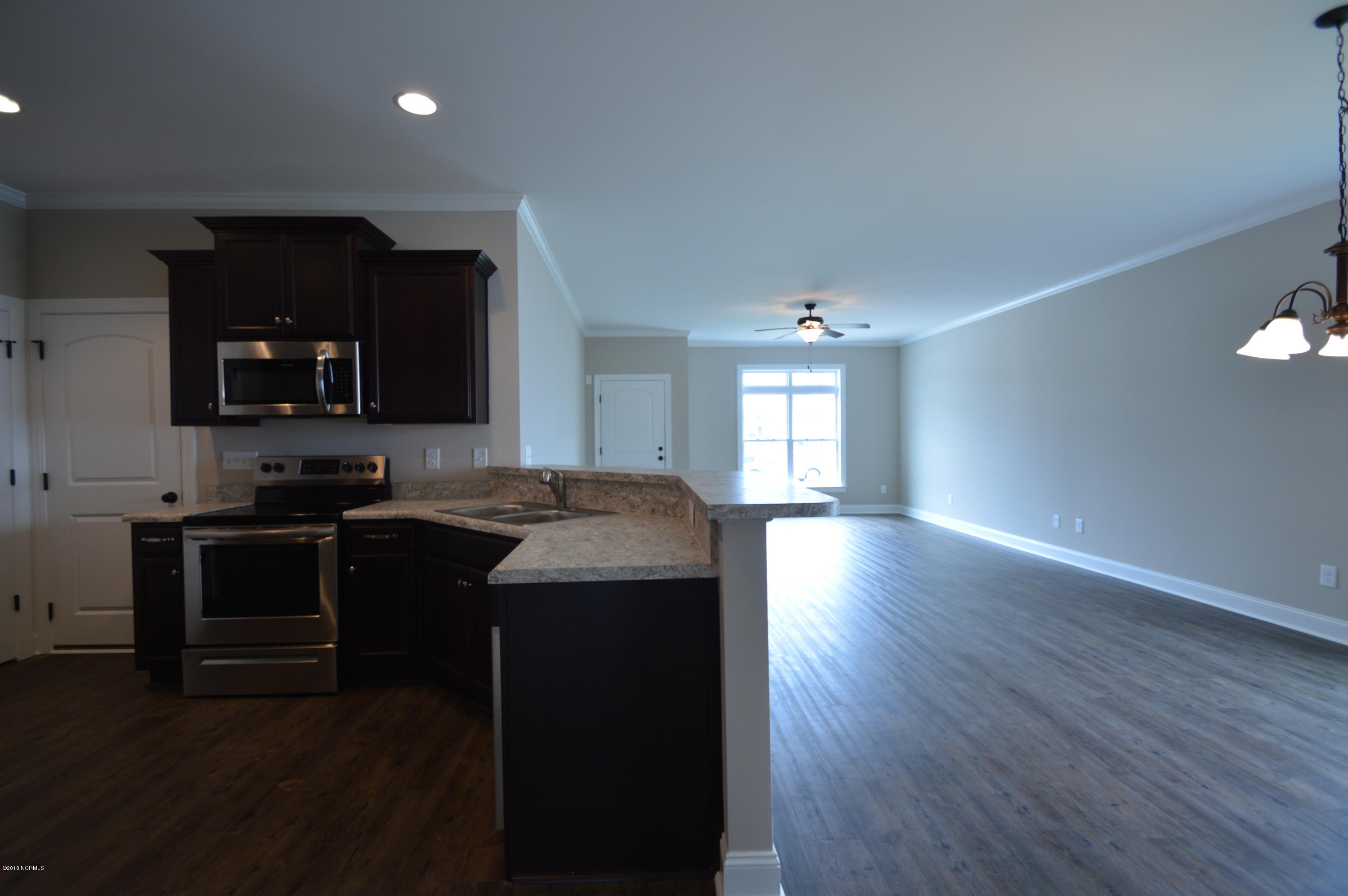 2208 Remington Court A & B Property Photo 22