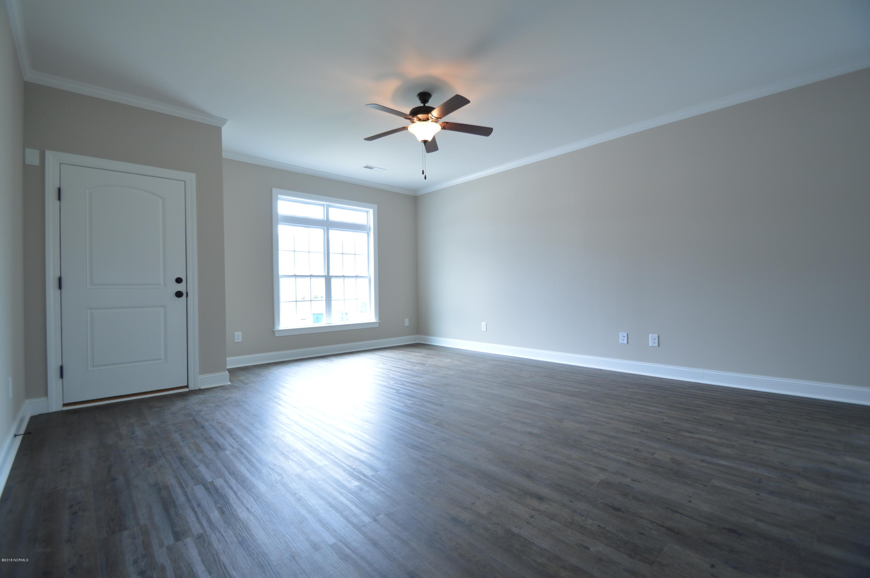 2208 Remington Court A & B Property Photo 23