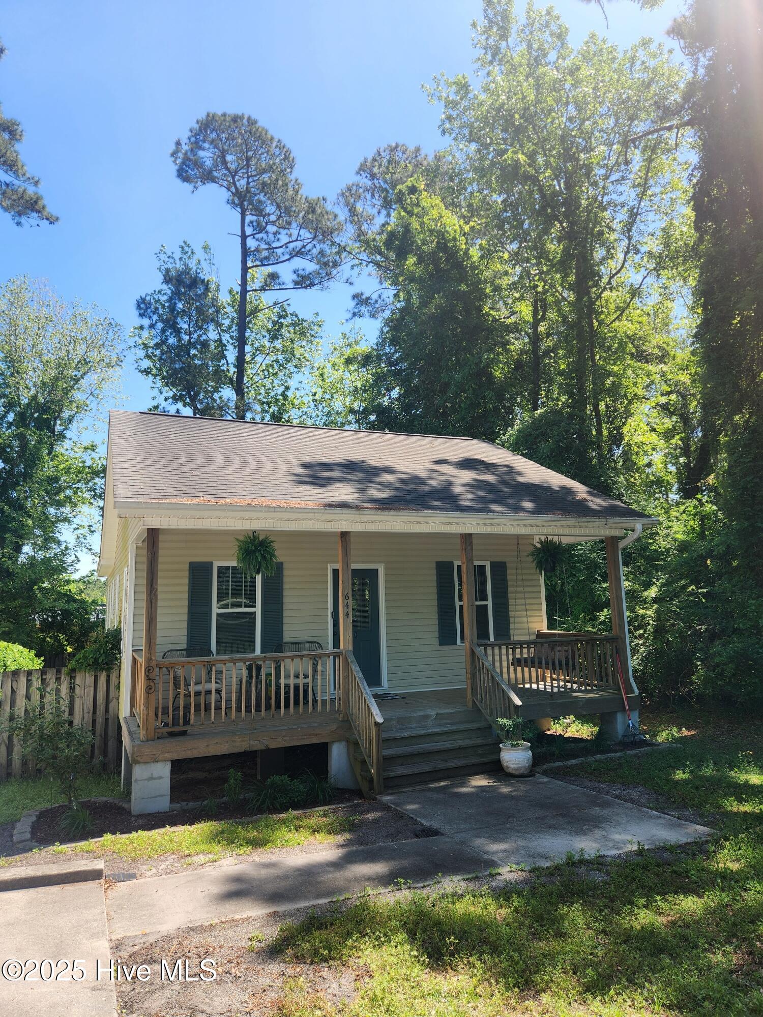644 E Ocean Road Property Photo 1