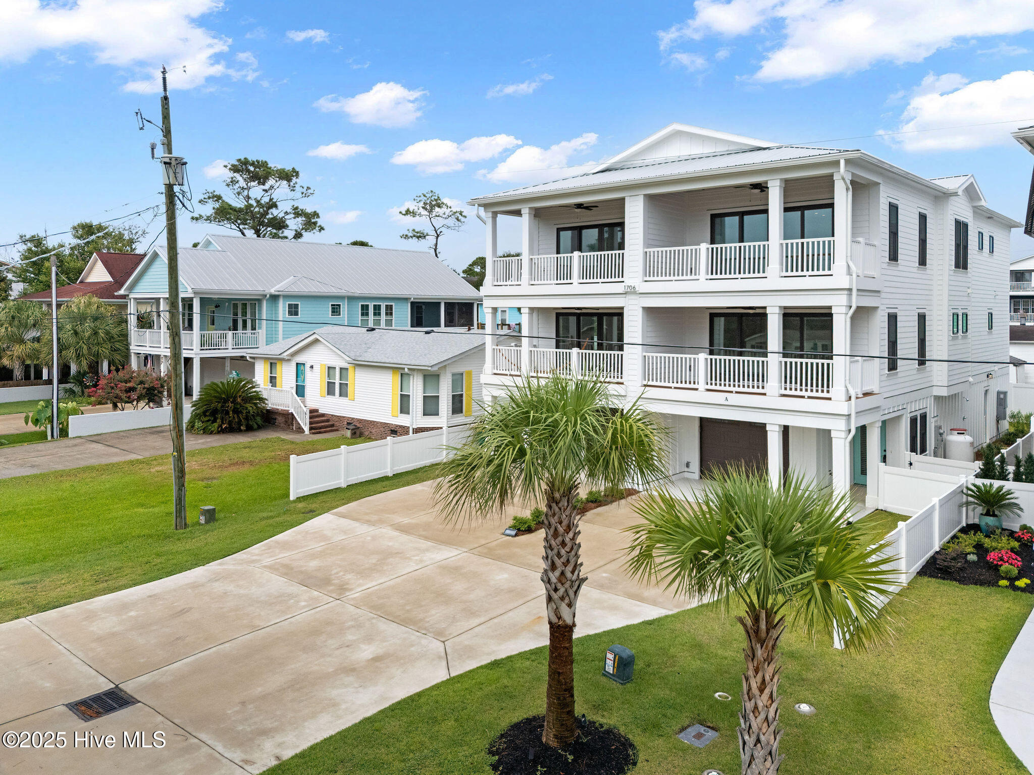 1706 Bonito Lane Unit A Property Photo 1