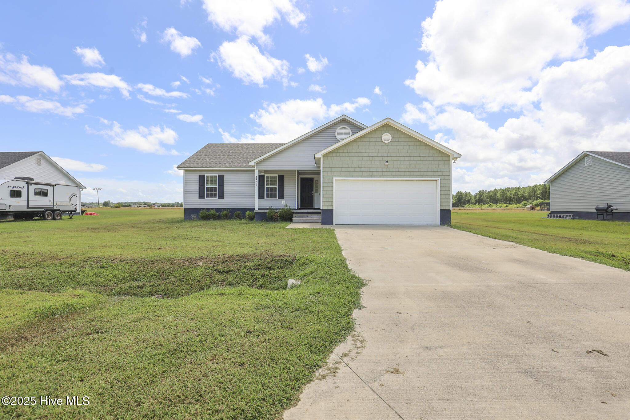127 Buckskin Drive Property Photo 1