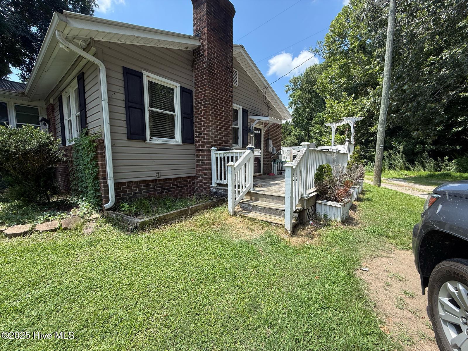 1185 Grey Farm Road Property Photo 1