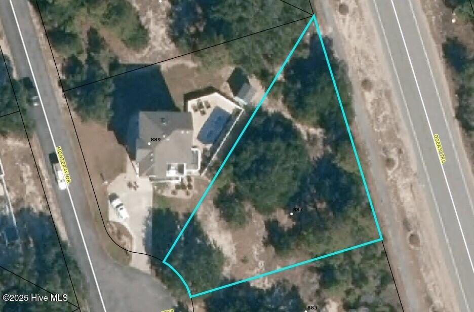 887 Seafaring Crest Property Photo 1