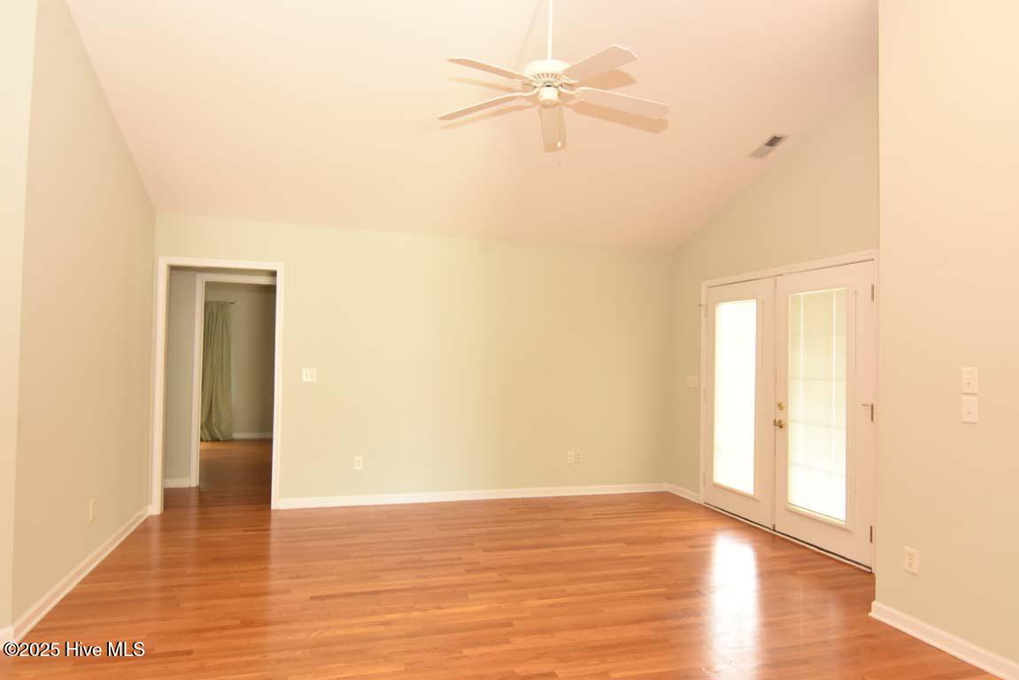 9206 Gimme Court Property Photo 4