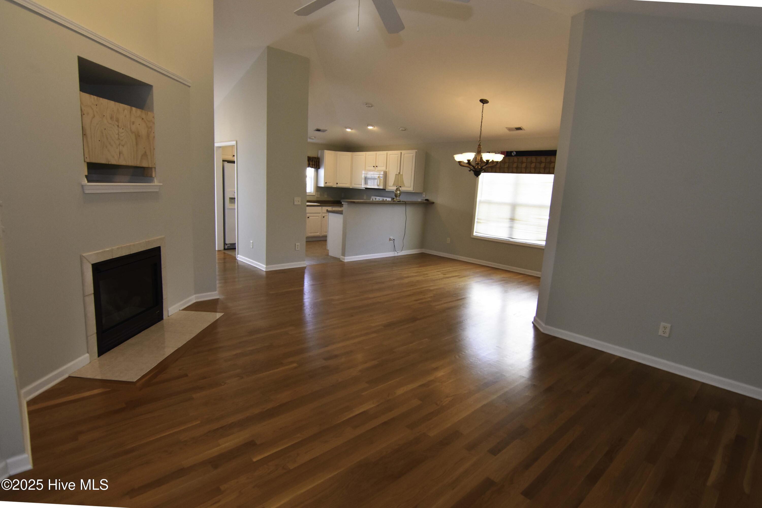 9206 Gimme Court Property Photo 5