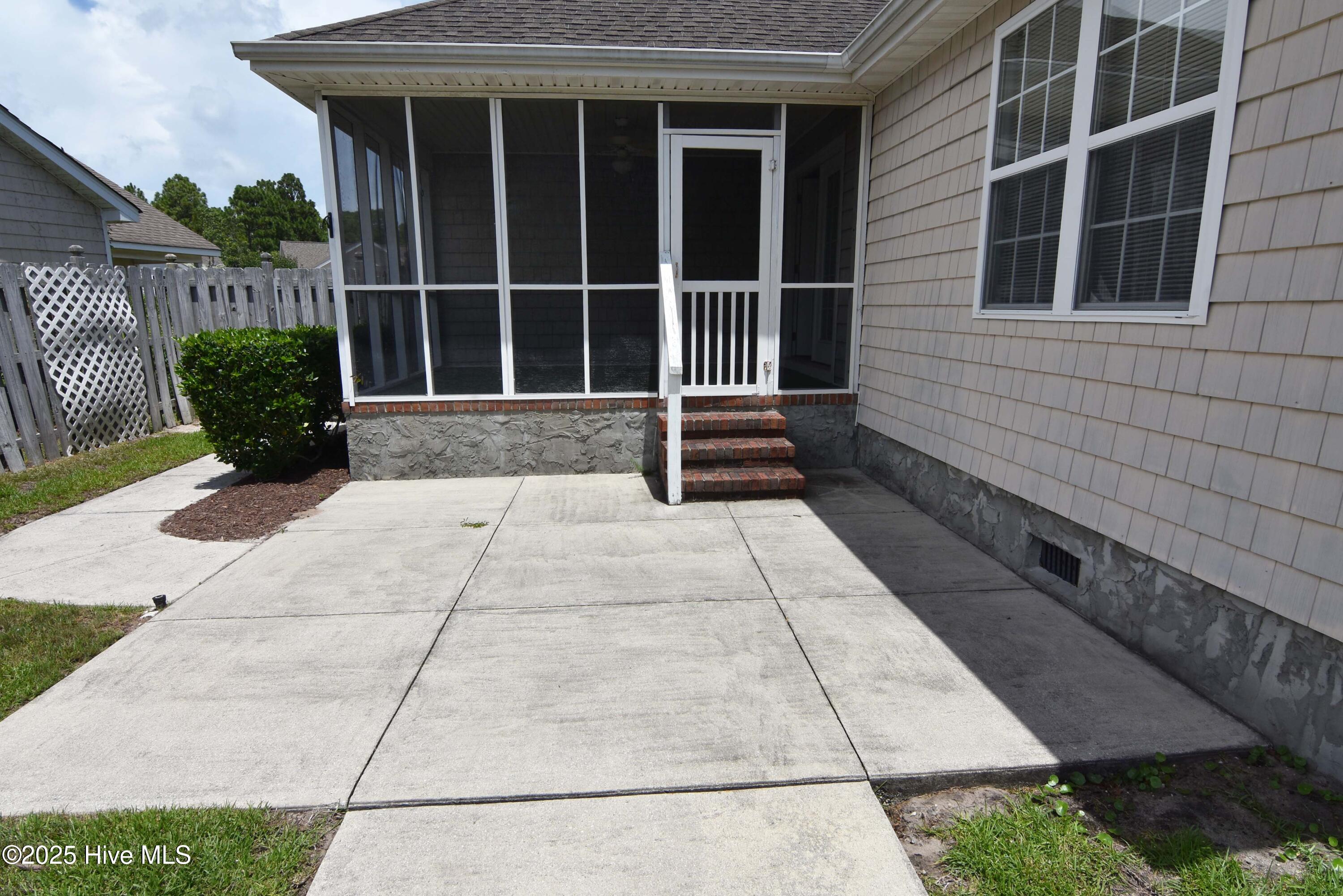 9206 Gimme Court Property Photo 19