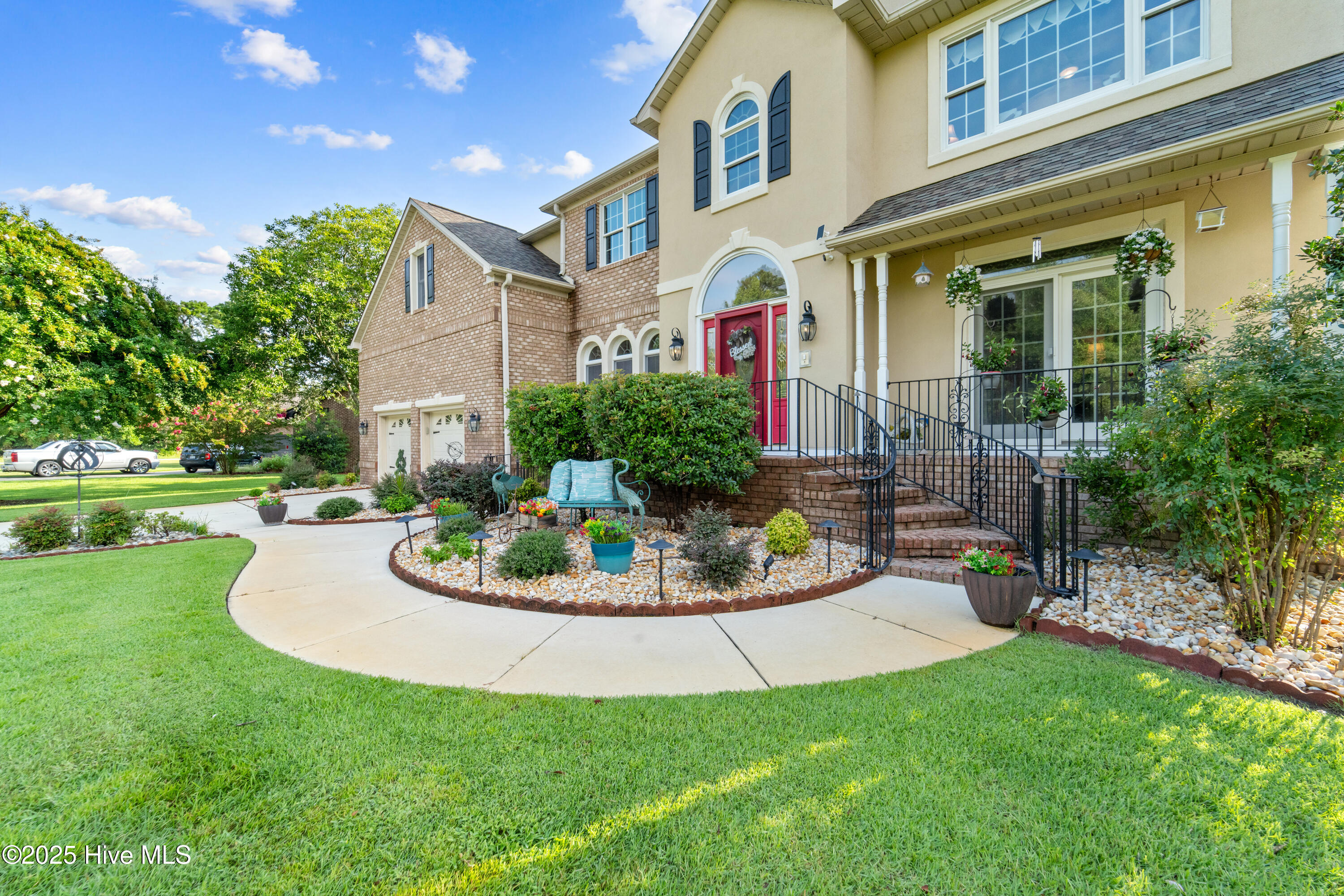5804 Gondolier Drive Property Photo 1
