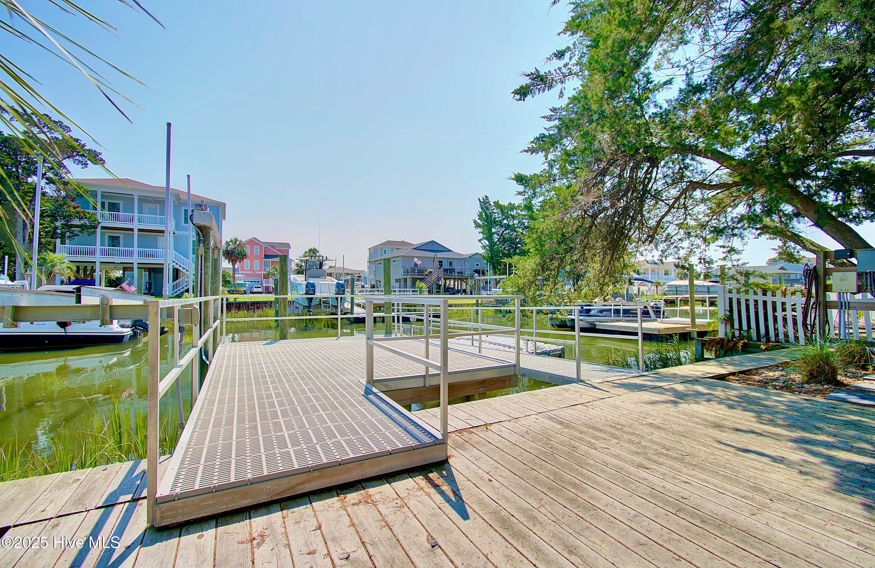 144 Marlin Drive Property Photo 4