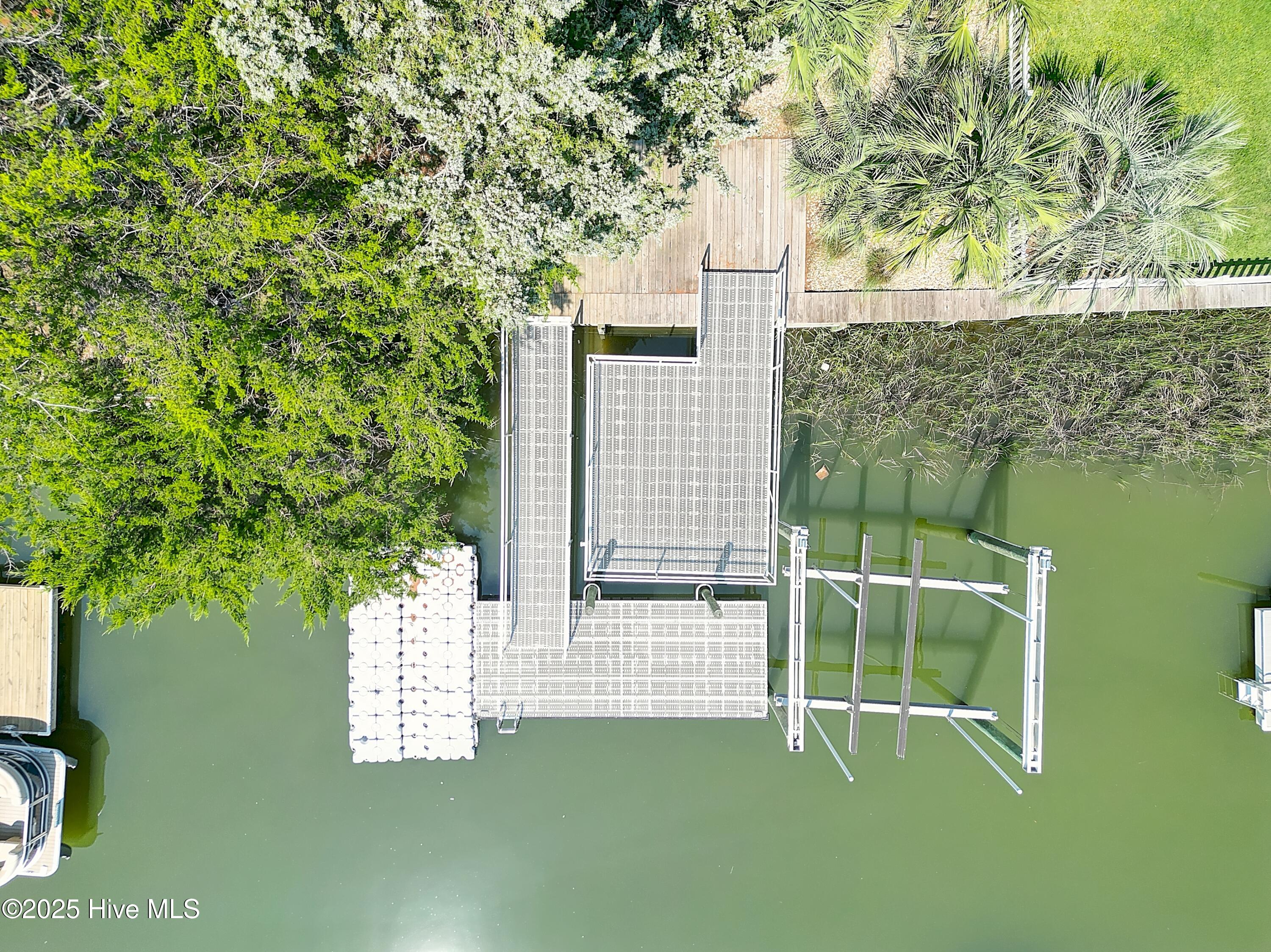 144 Marlin Drive Property Photo 15