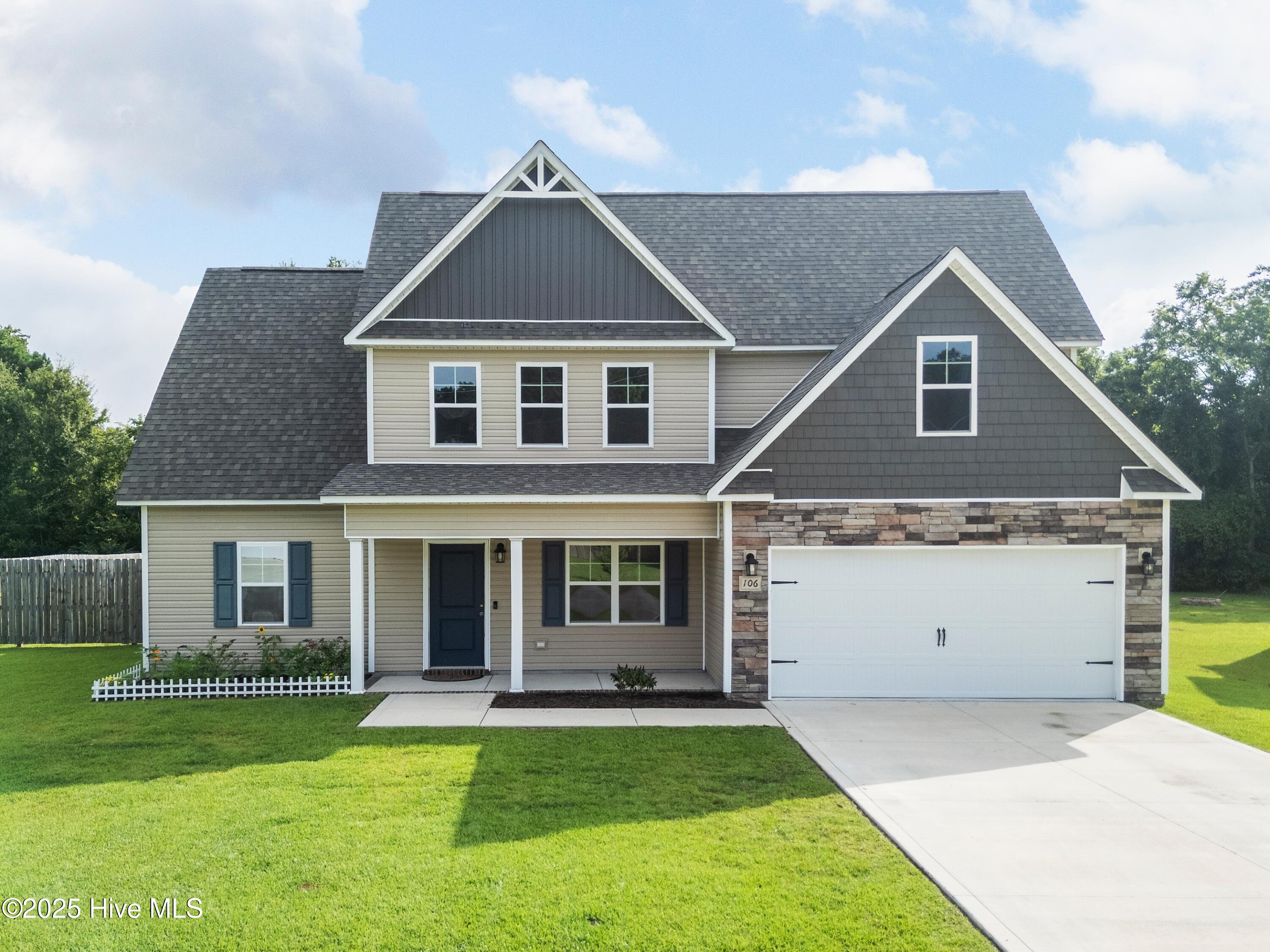 106 Cameo Court Property Photo 1