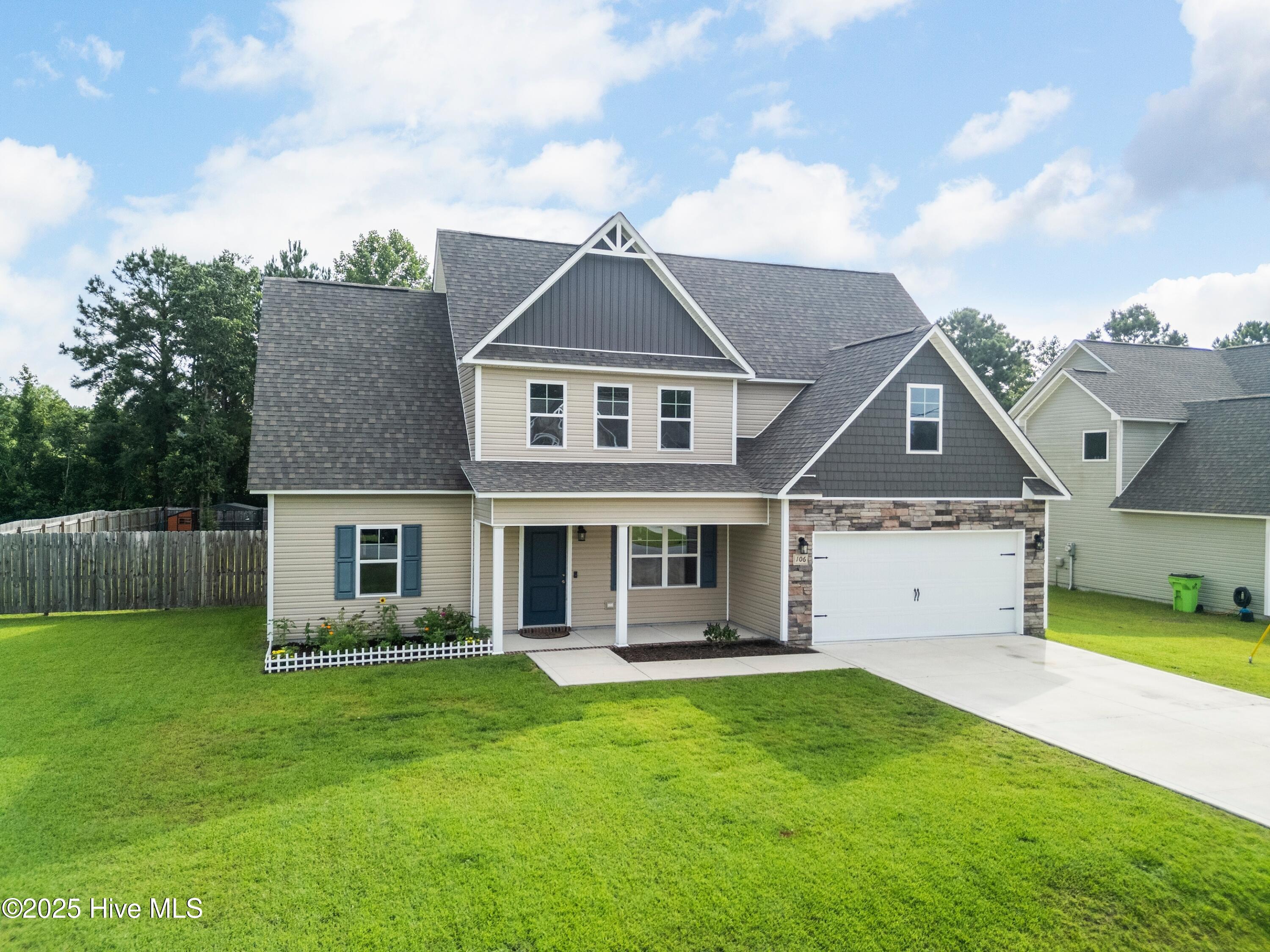 106 Cameo Court Property Photo 3