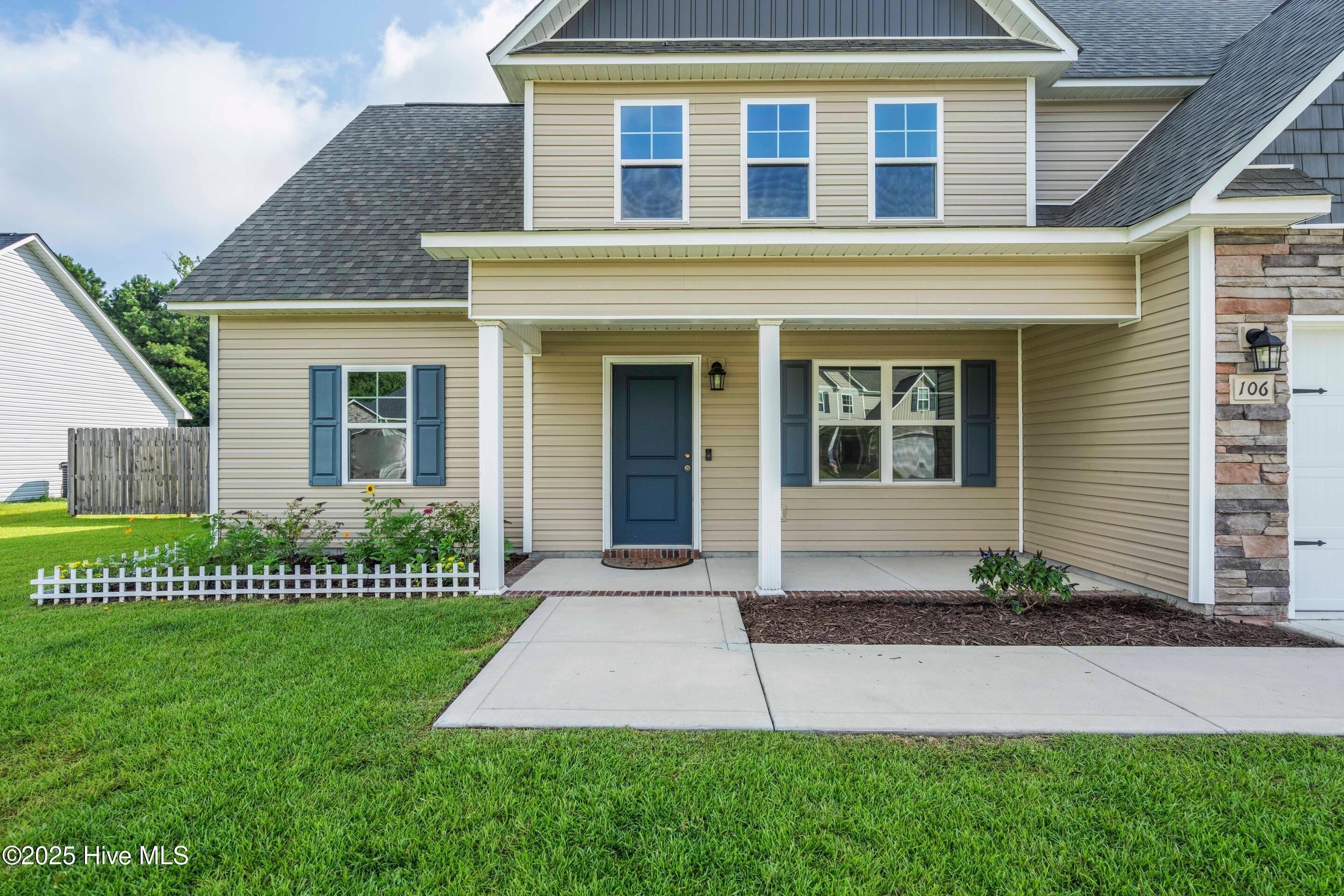 106 Cameo Court Property Photo 5