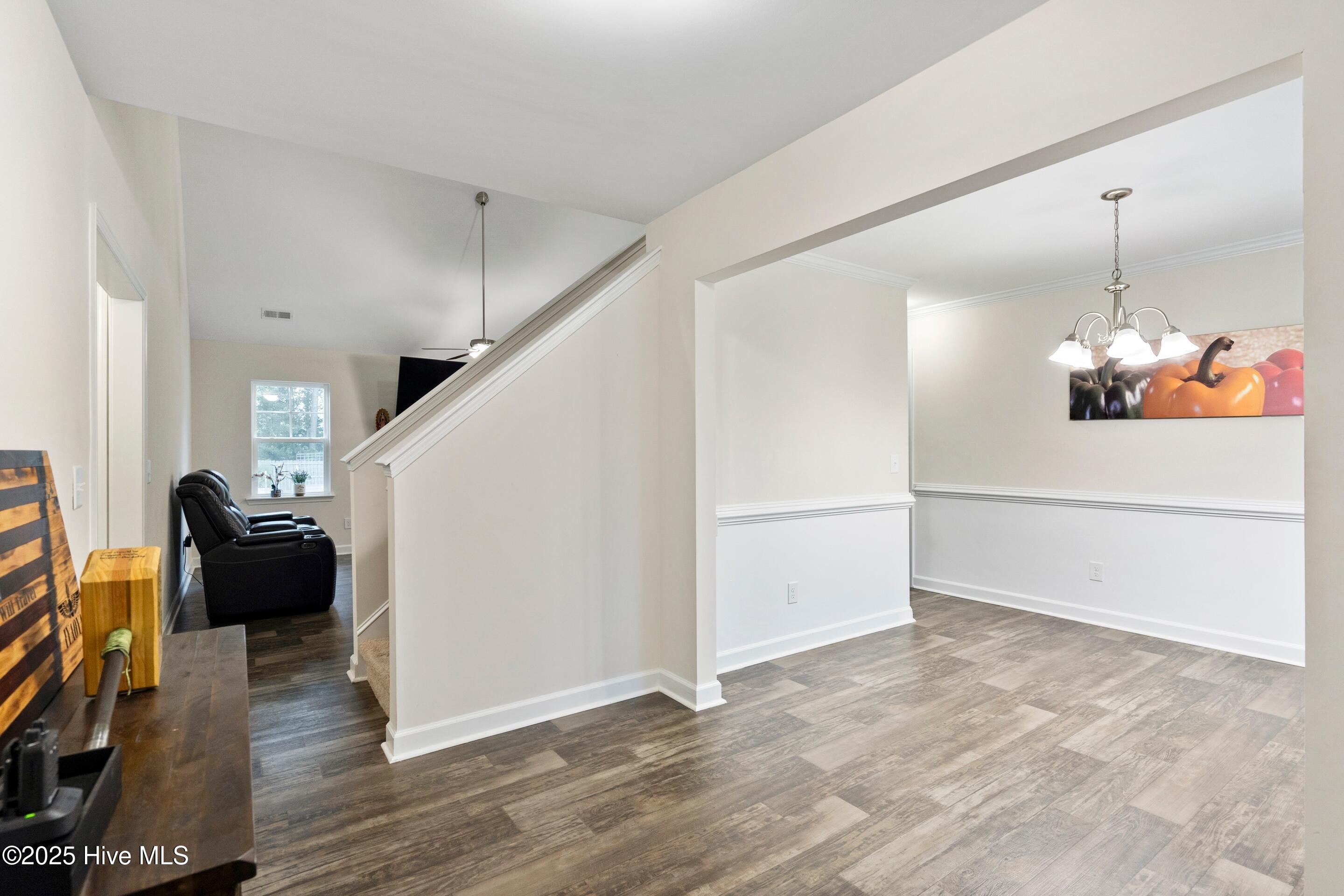 106 Cameo Court Property Photo 9