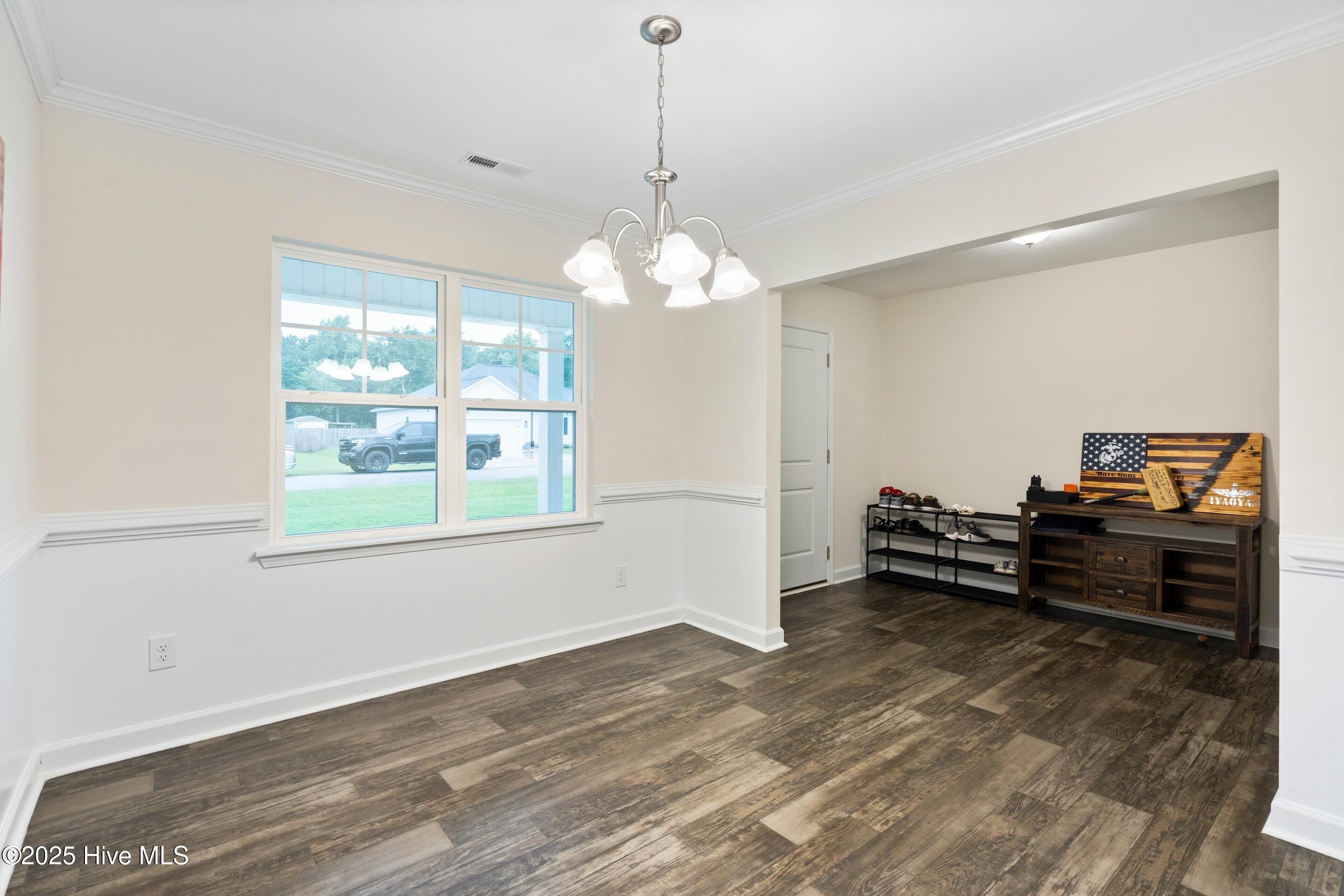106 Cameo Court Property Photo 12