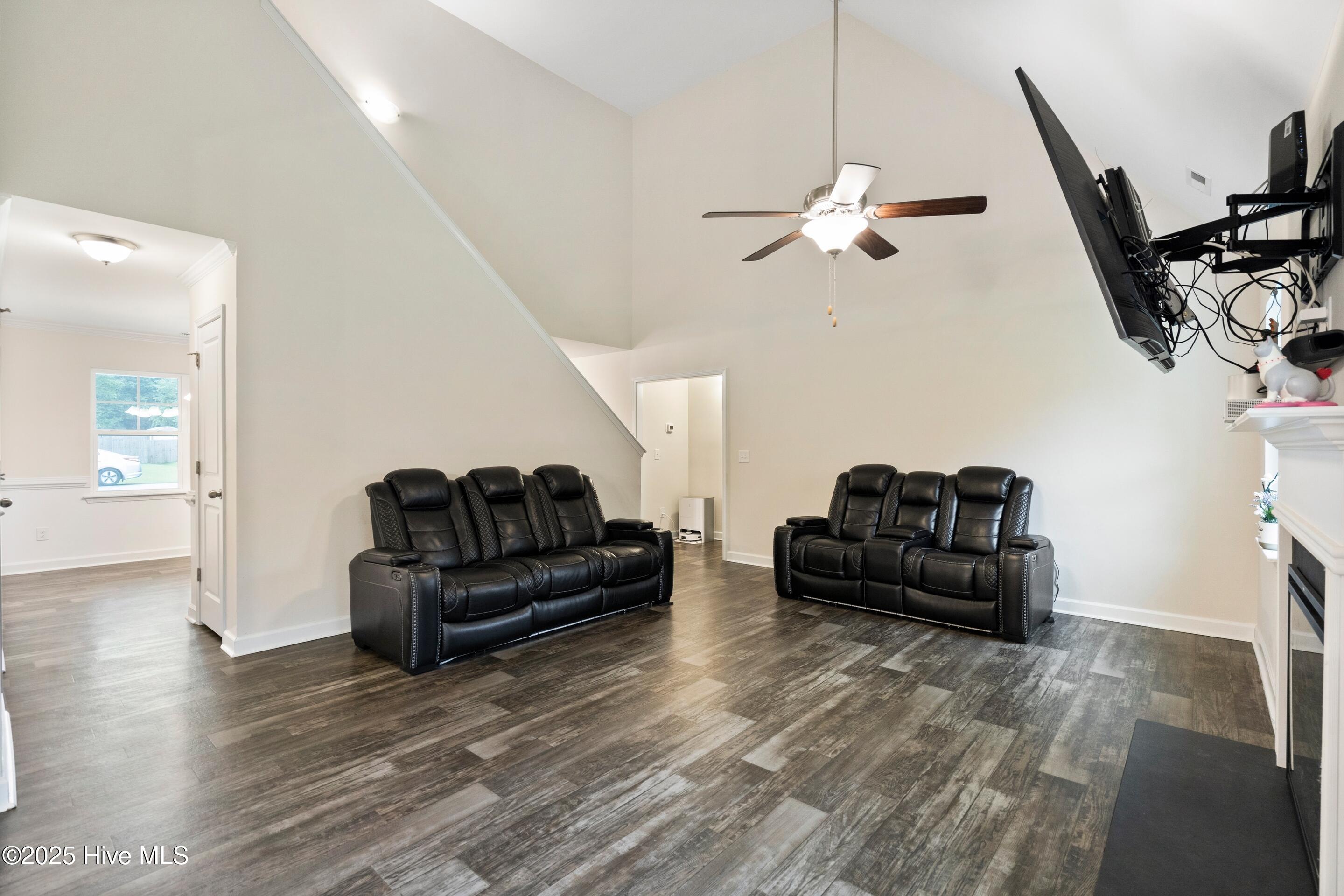 106 Cameo Court Property Photo 13