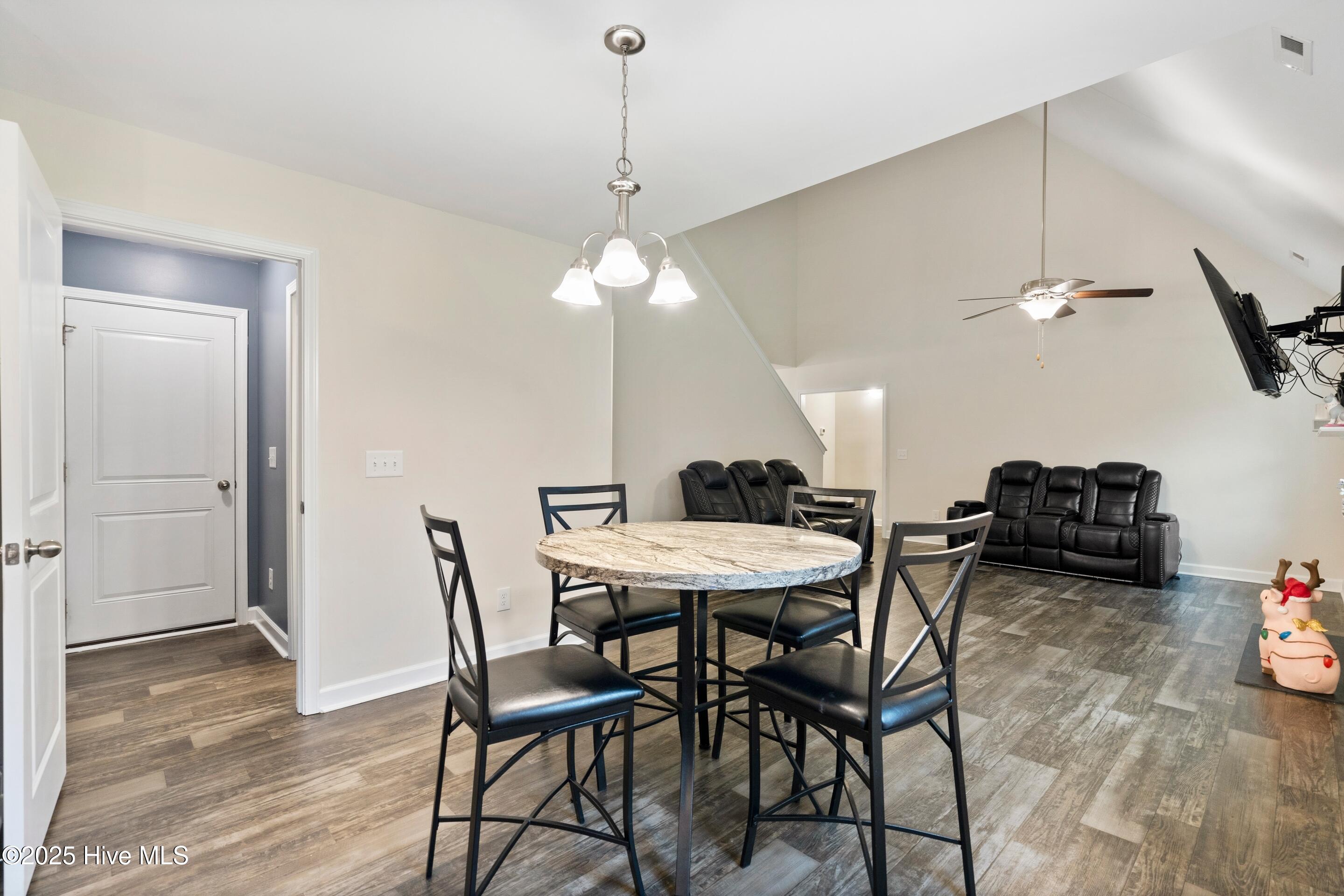 106 Cameo Court Property Photo 16
