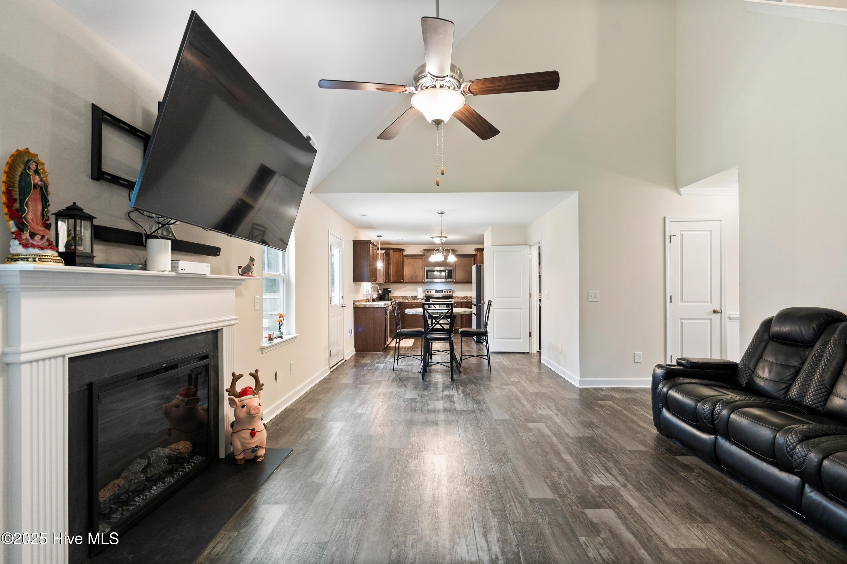 106 Cameo Court Property Photo 21