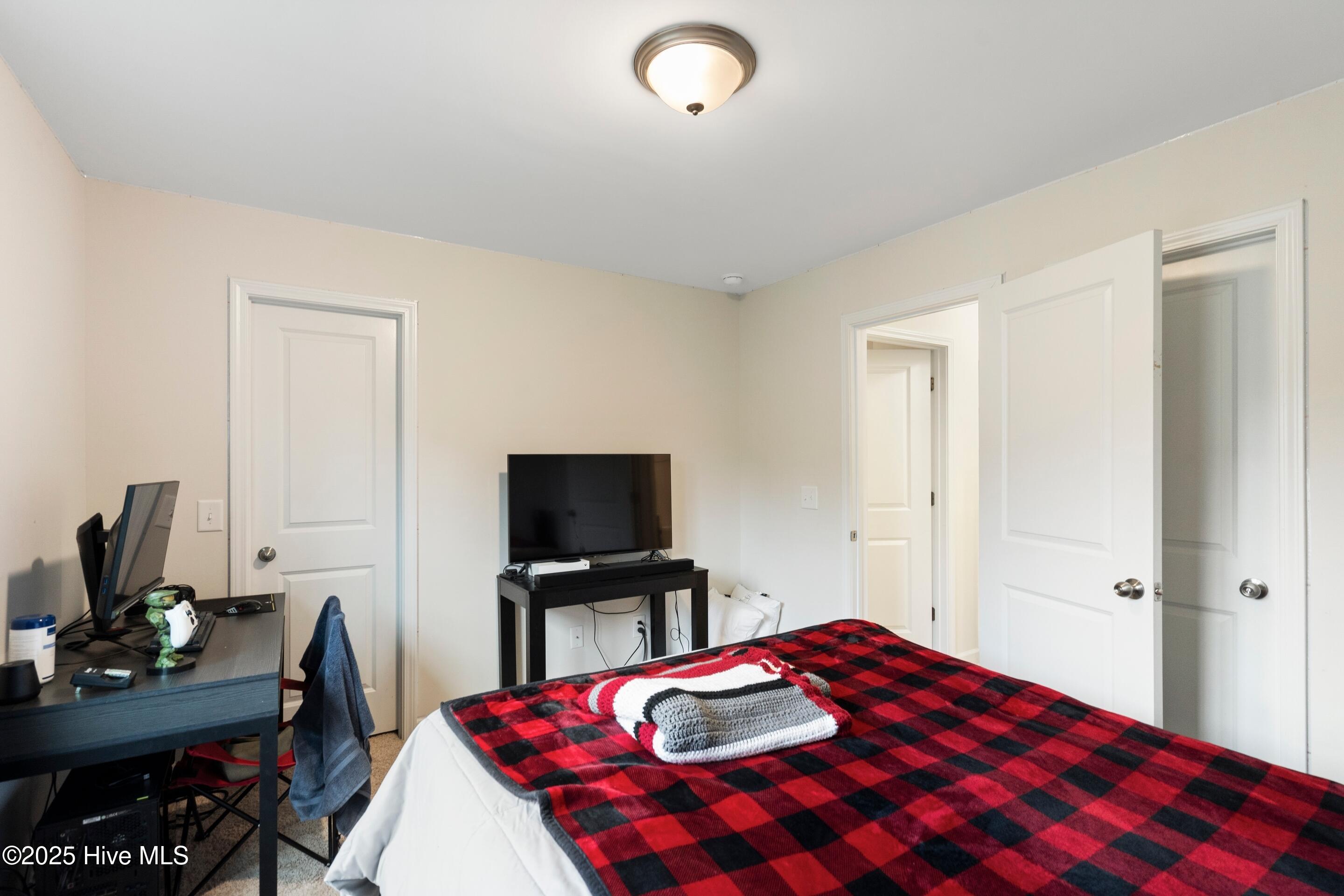 106 Cameo Court Property Photo 43