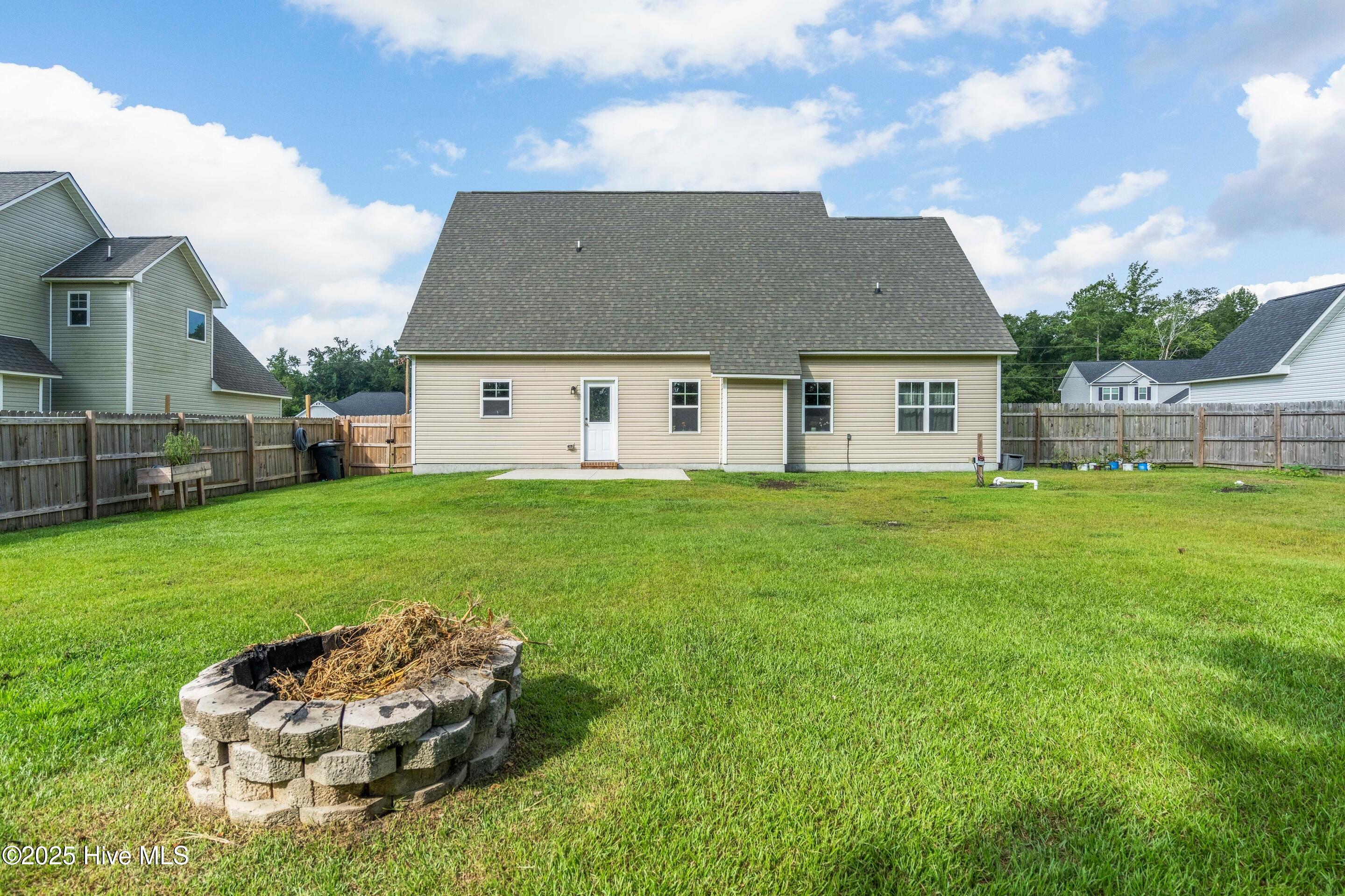 106 Cameo Court Property Photo 52