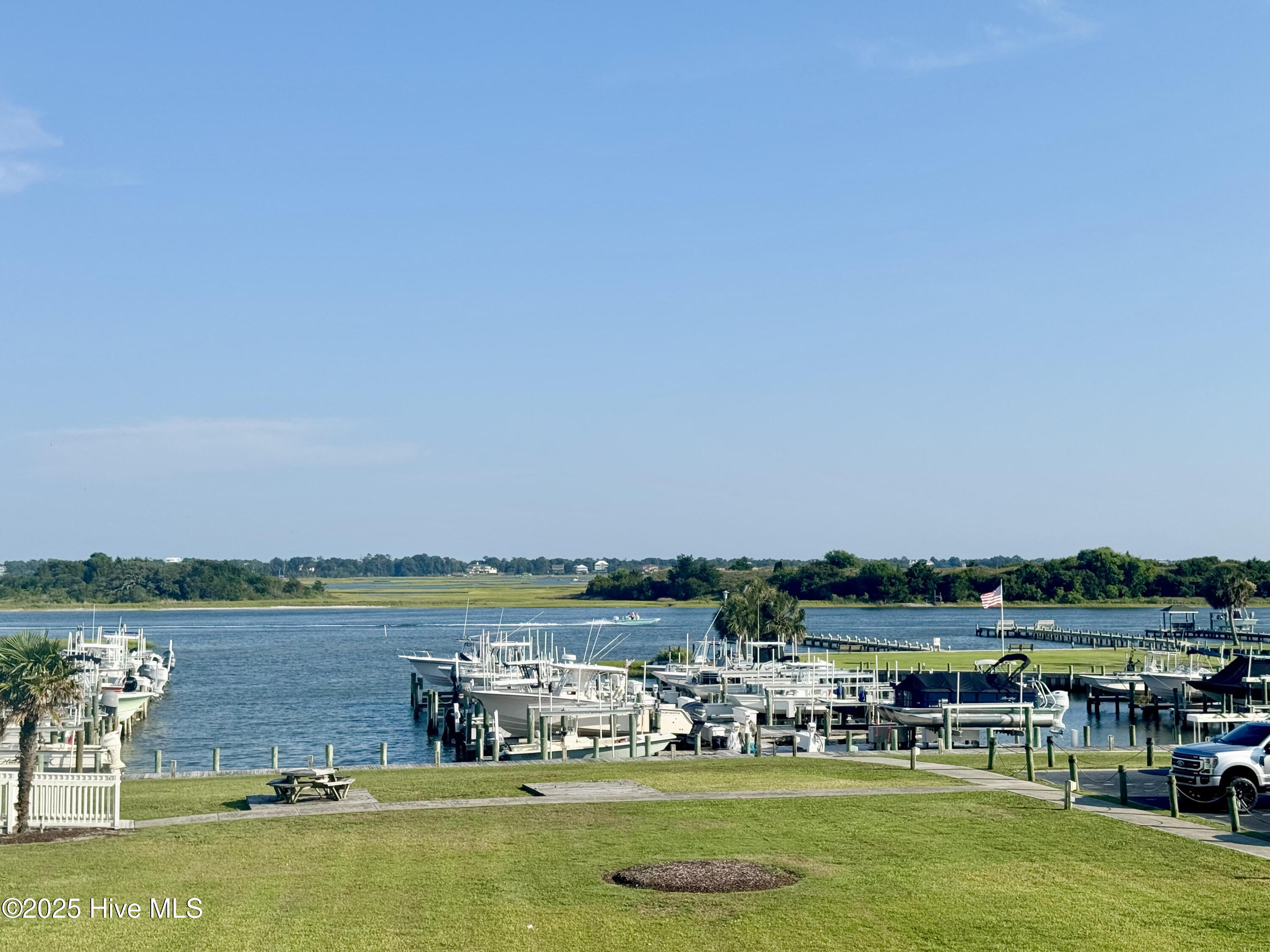 650 Cedar Point Boulevard B 25 Property Photo 1