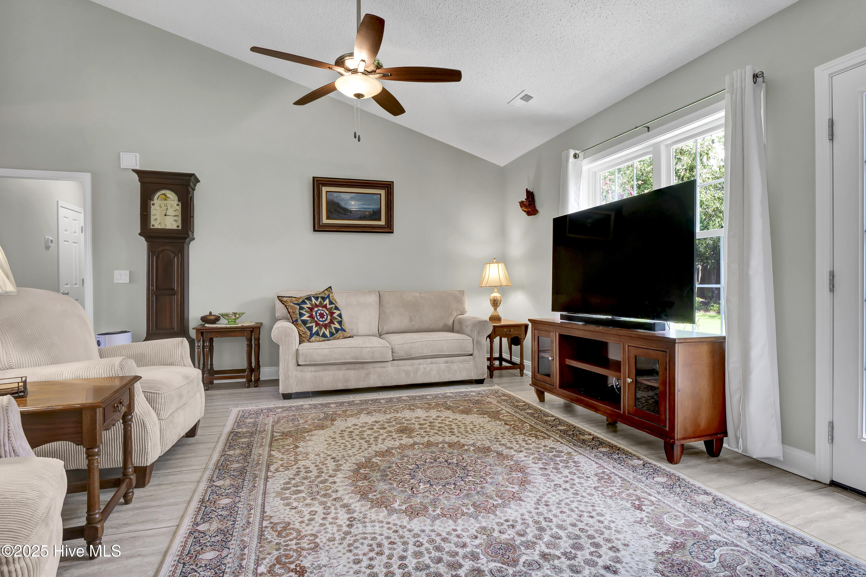 6333 Stapleton Road Property Photo 10