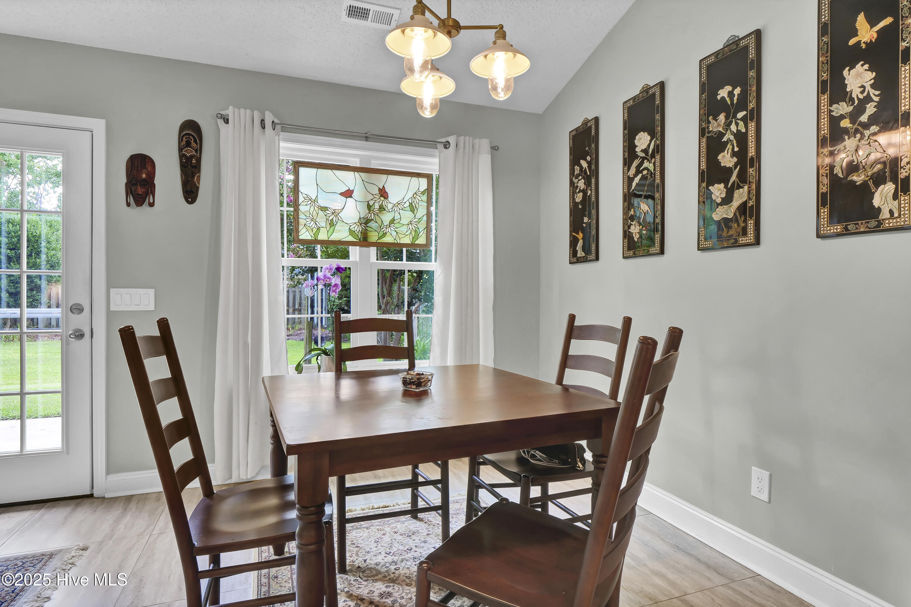 6333 Stapleton Road Property Photo 11
