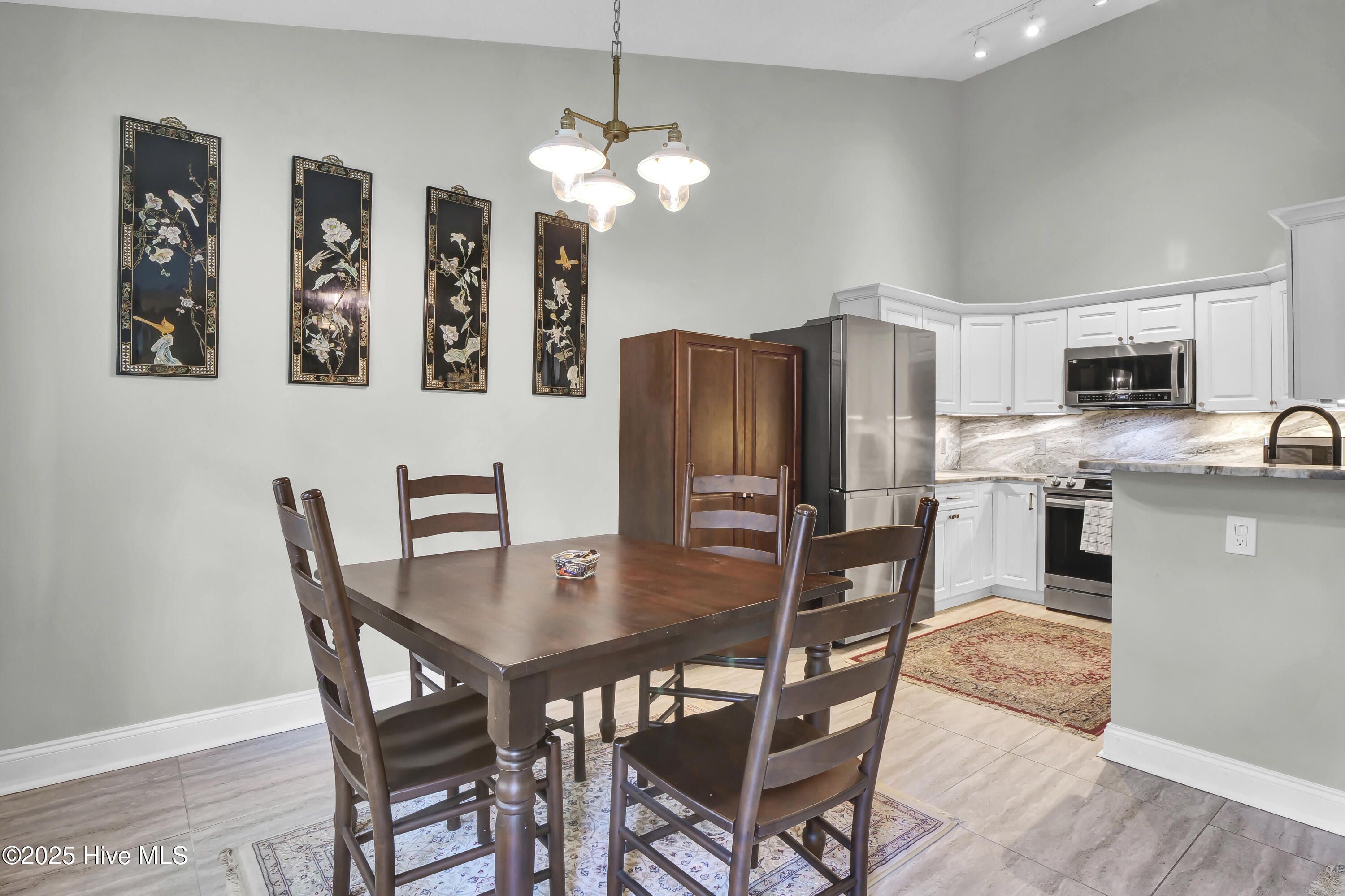 6333 Stapleton Road Property Photo 12