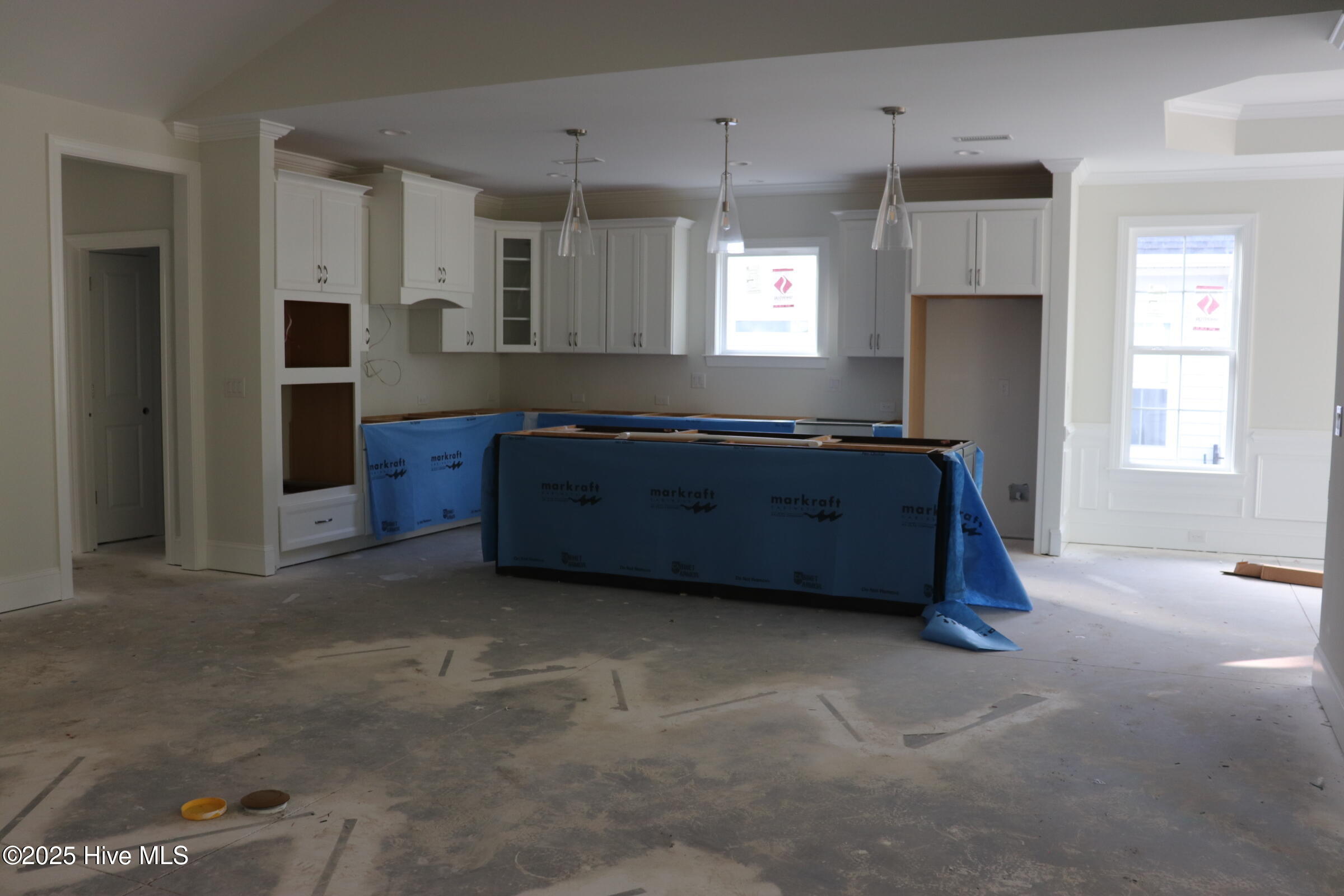 3407 Eagle Crest Drive Property Photo 5