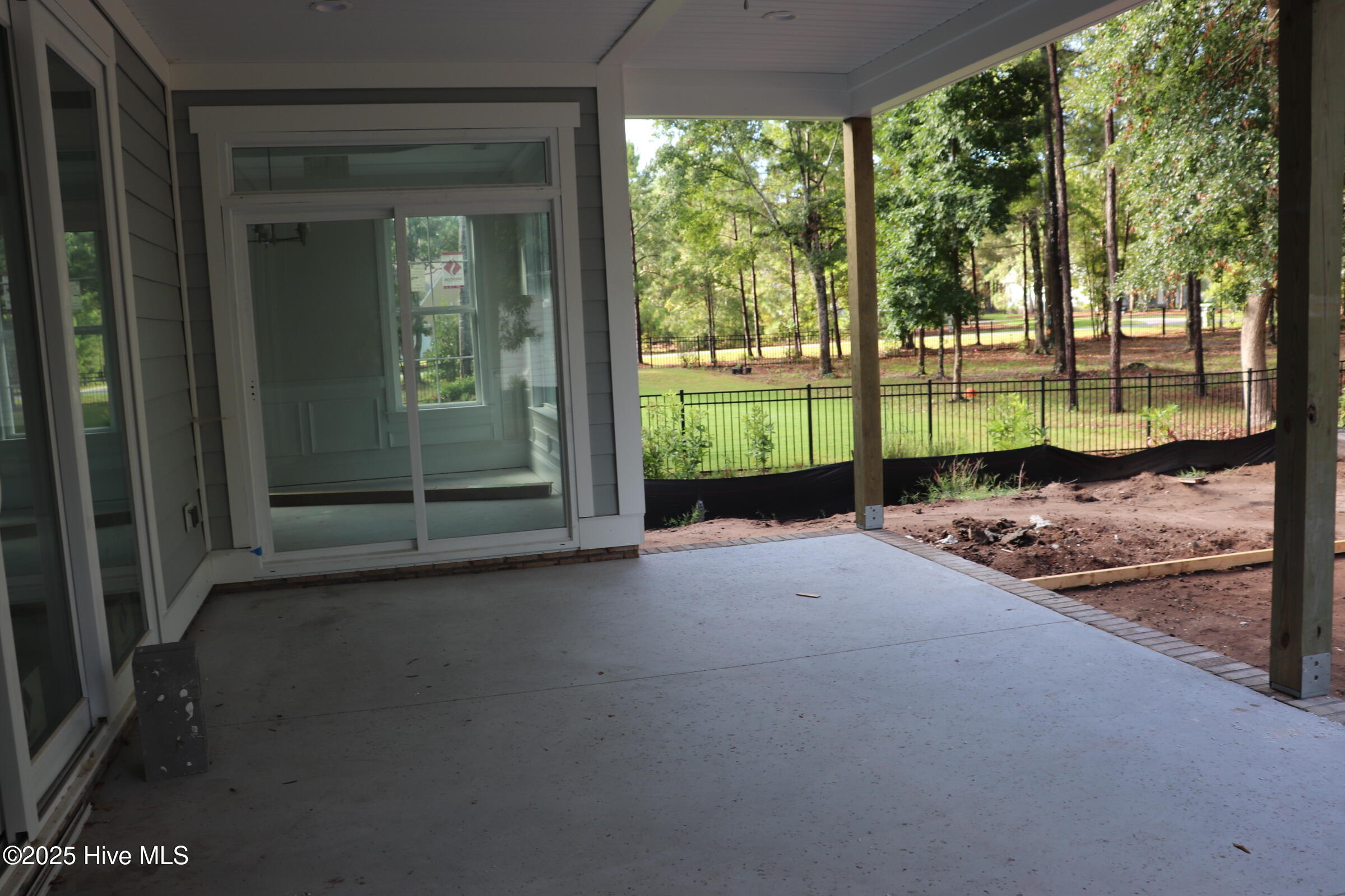 3407 Eagle Crest Drive Property Photo 6
