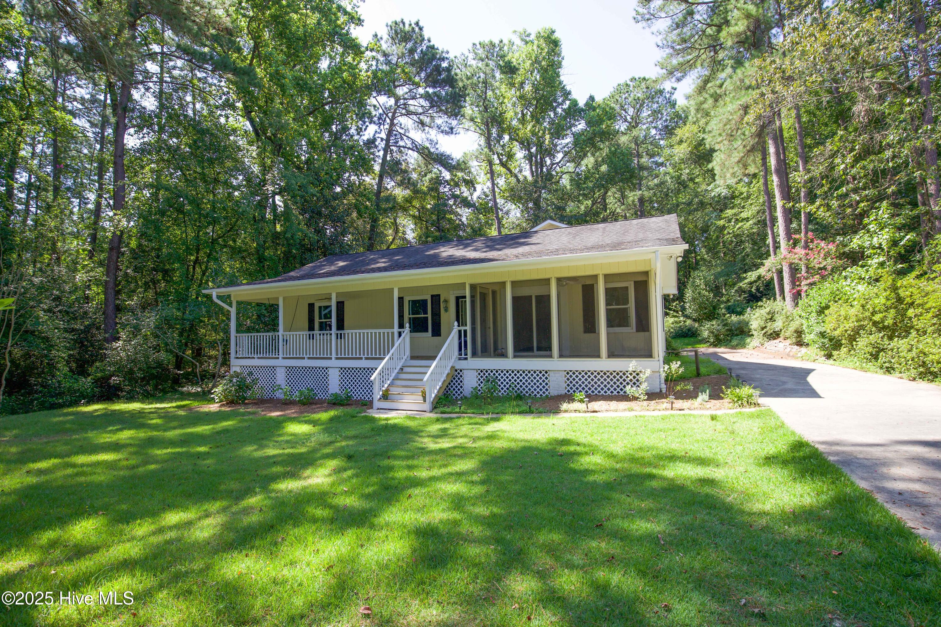 970 Thrush Drive Property Photo 1