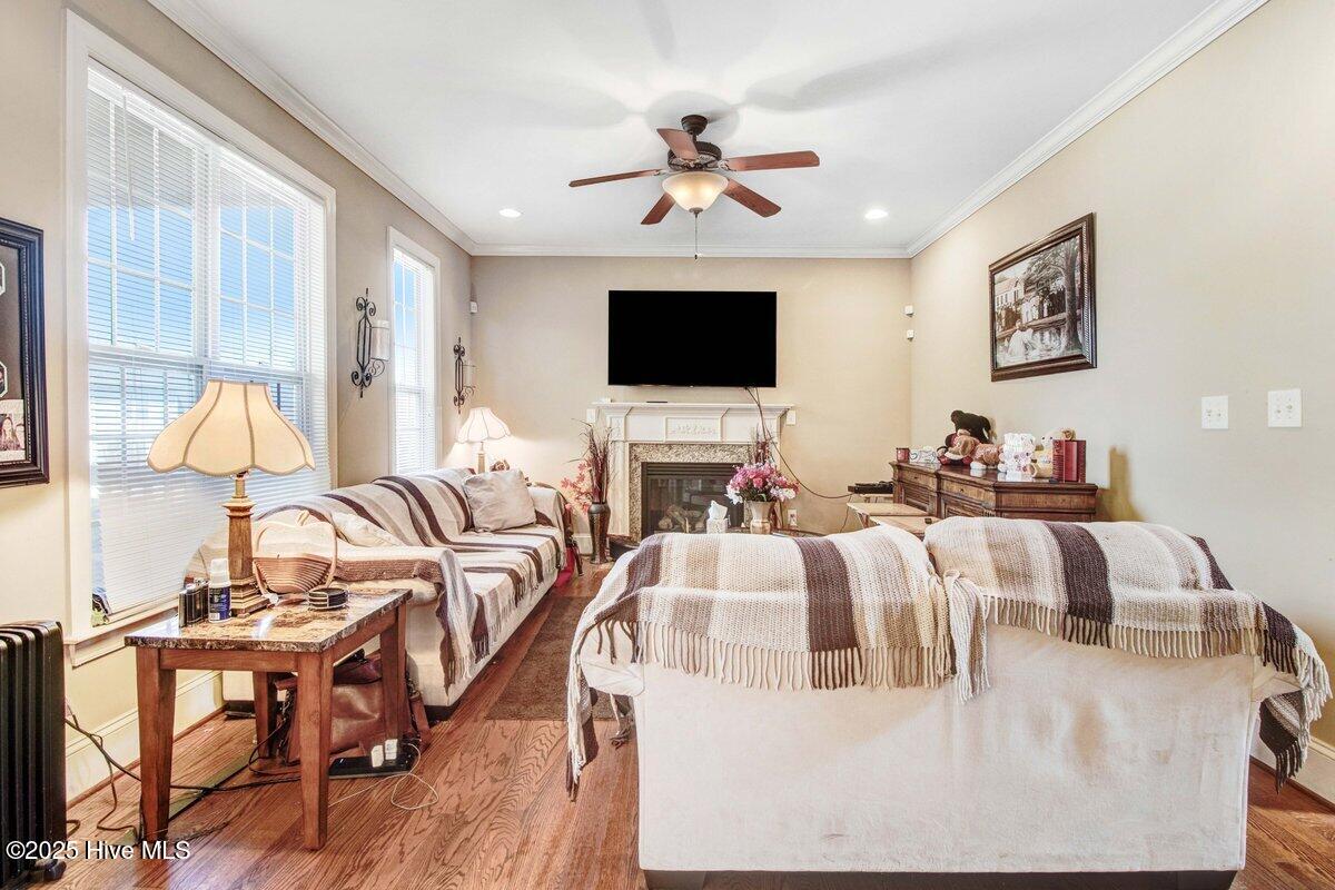 572 Coalyard Drive Property Photo 7