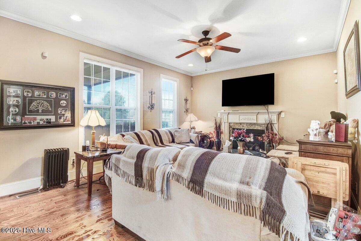 572 Coalyard Drive Property Photo 8
