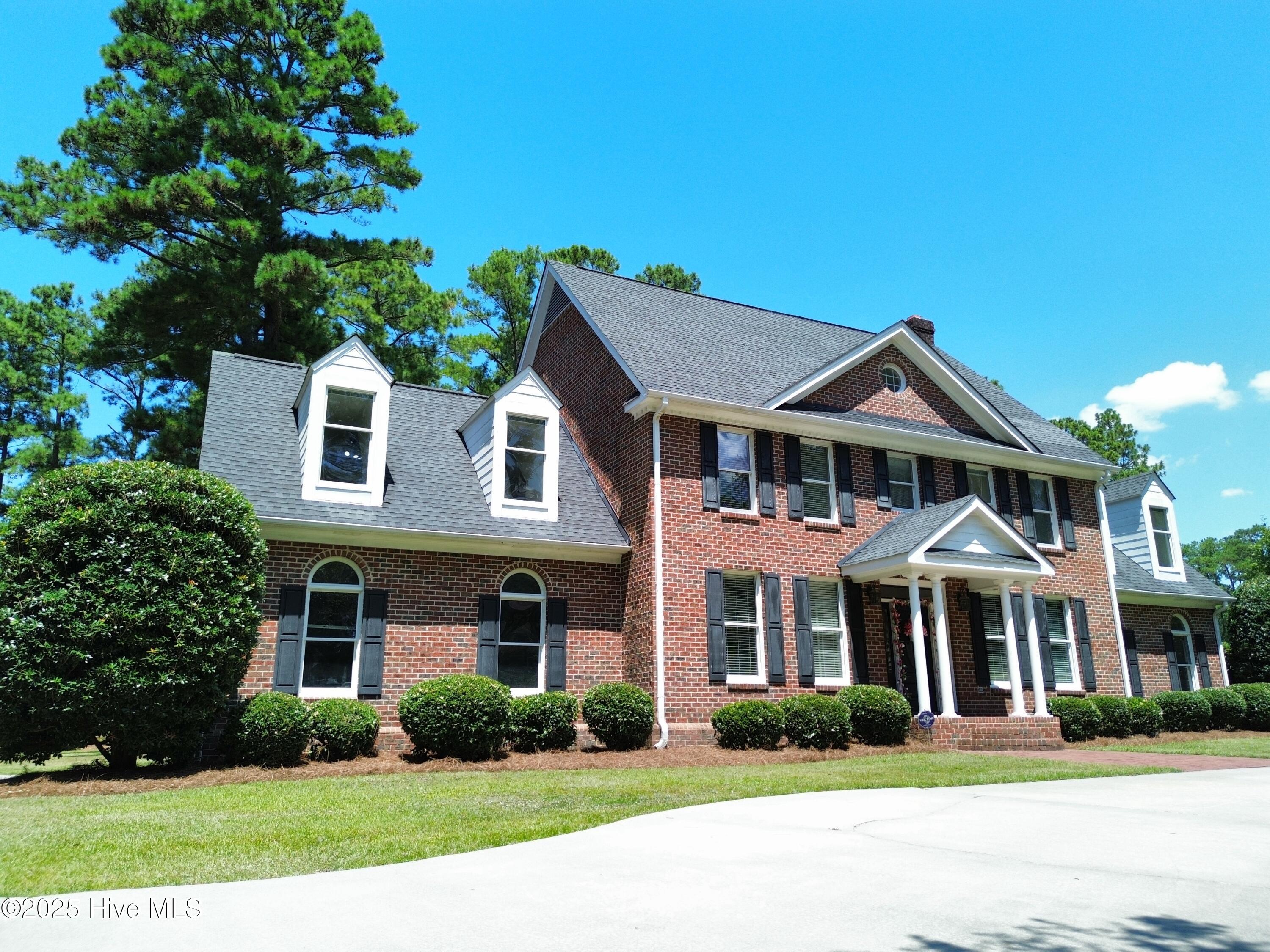 12400 Old Farm Circle Property Photo 1