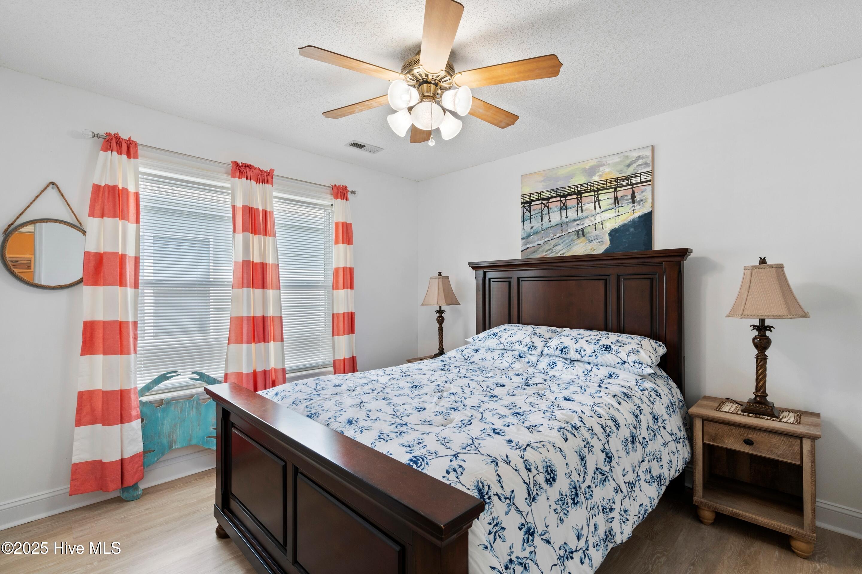 419 27th Street D Property Photo 21