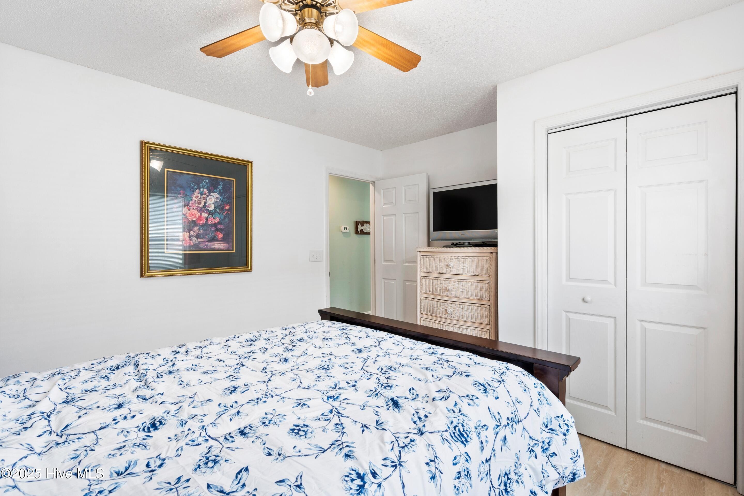 419 27th Street D Property Photo 23