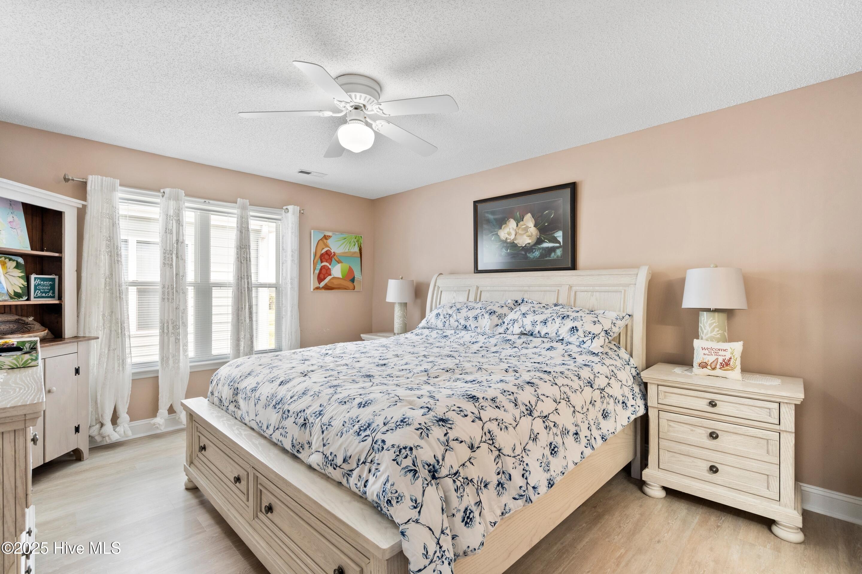 419 27th Street D Property Photo 25