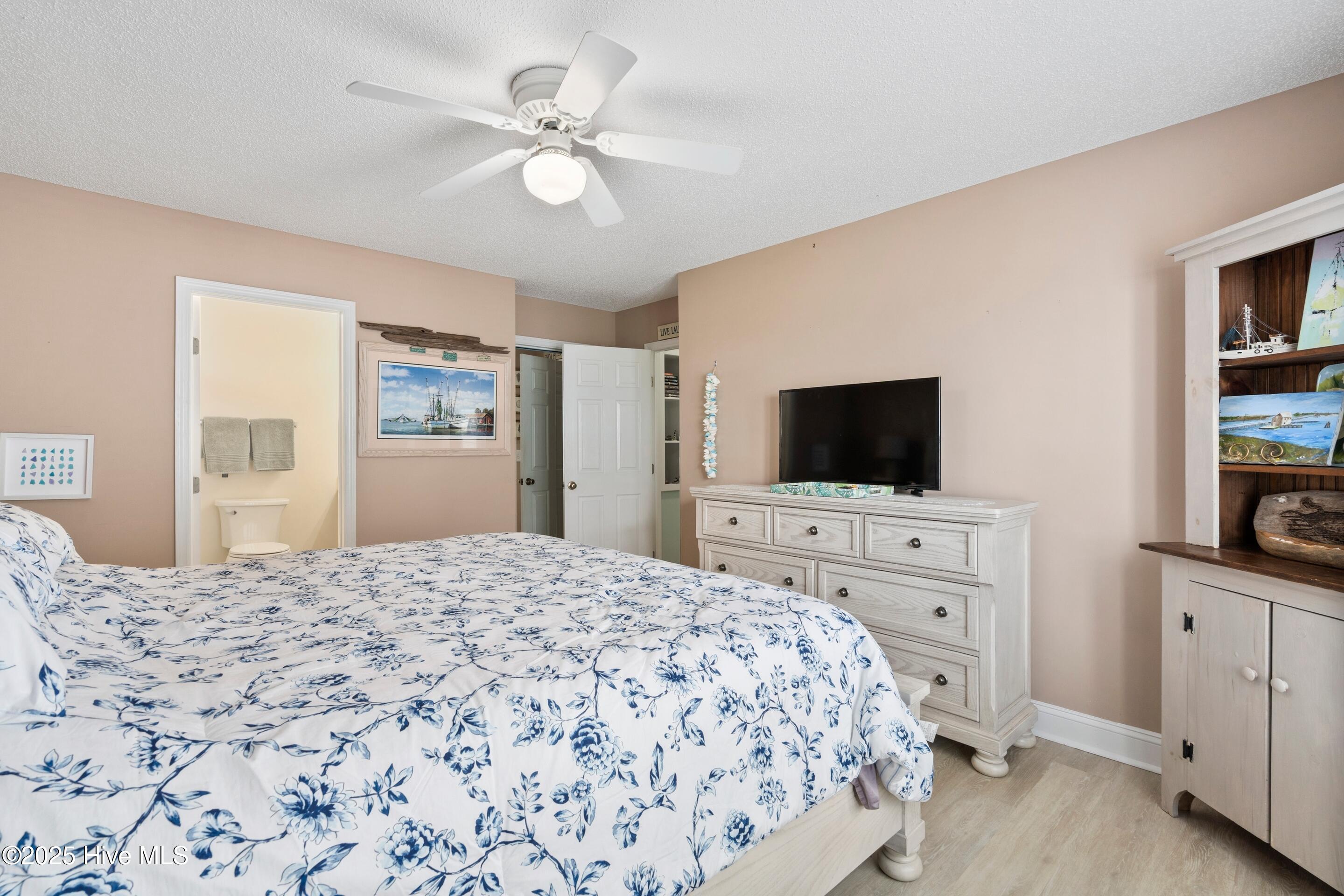 419 27th Street D Property Photo 26