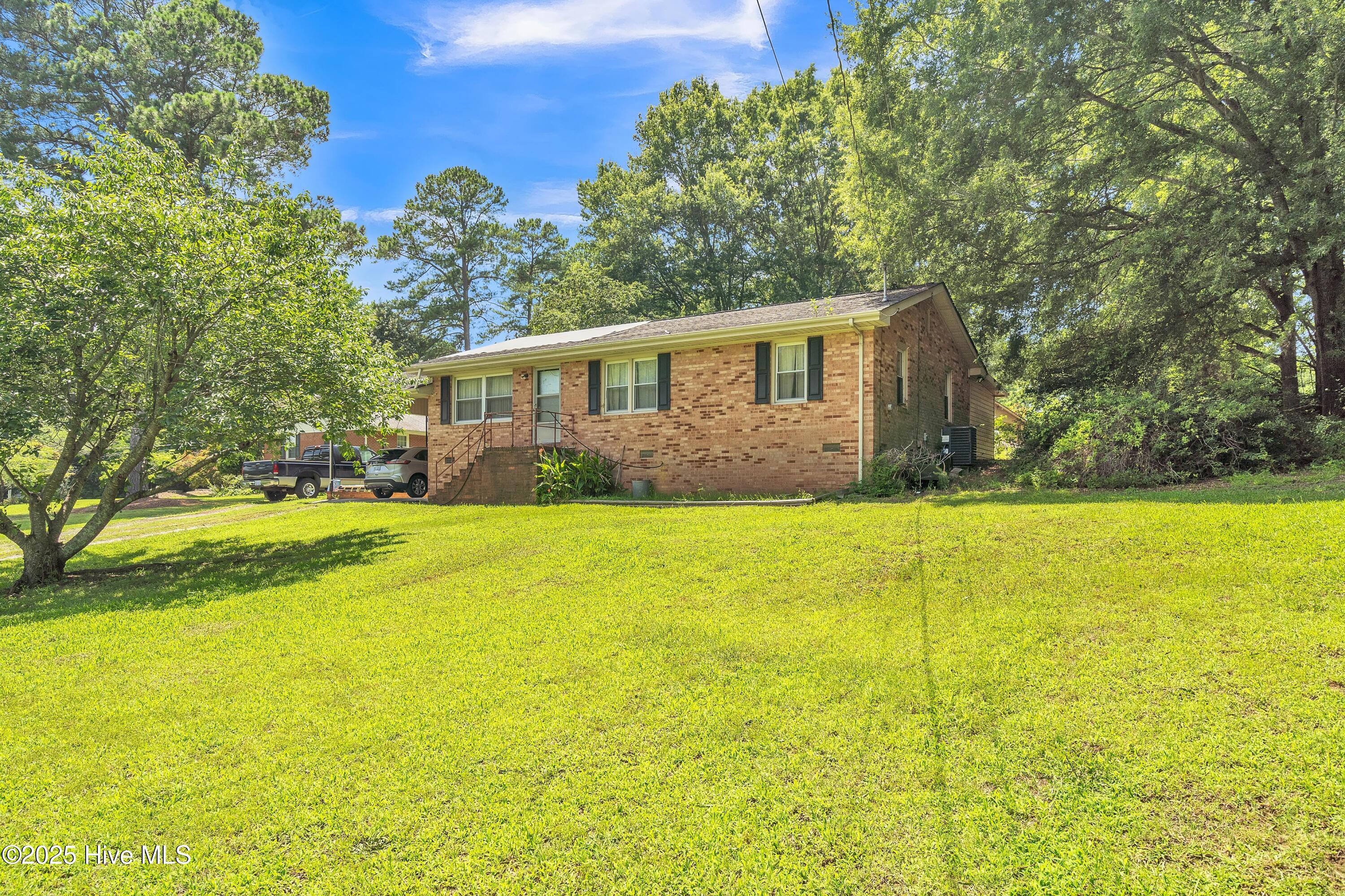 5716 Spring Road Property Photo 1