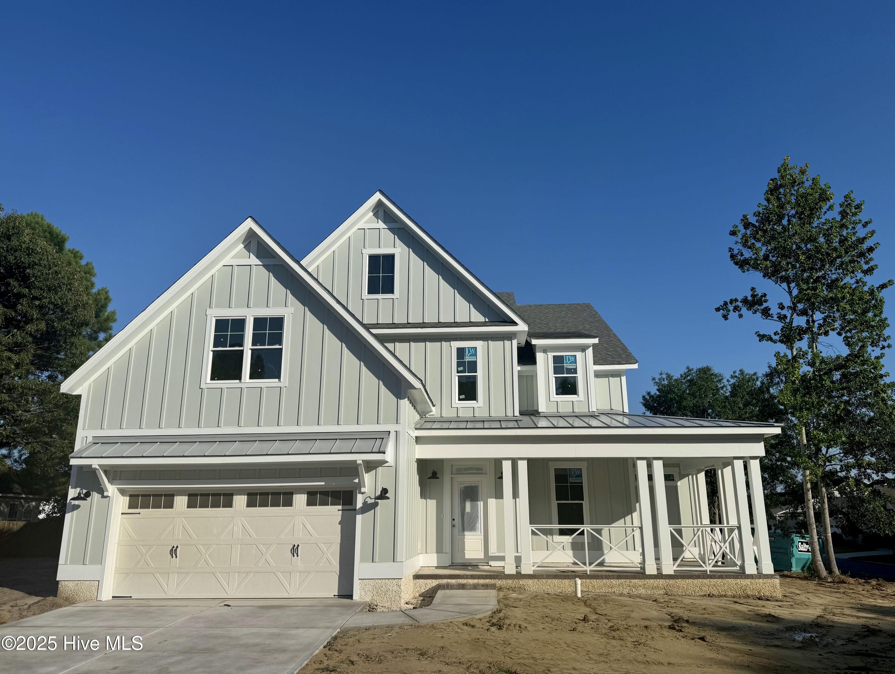 8113 Saltcedar Drive Property Photo 1