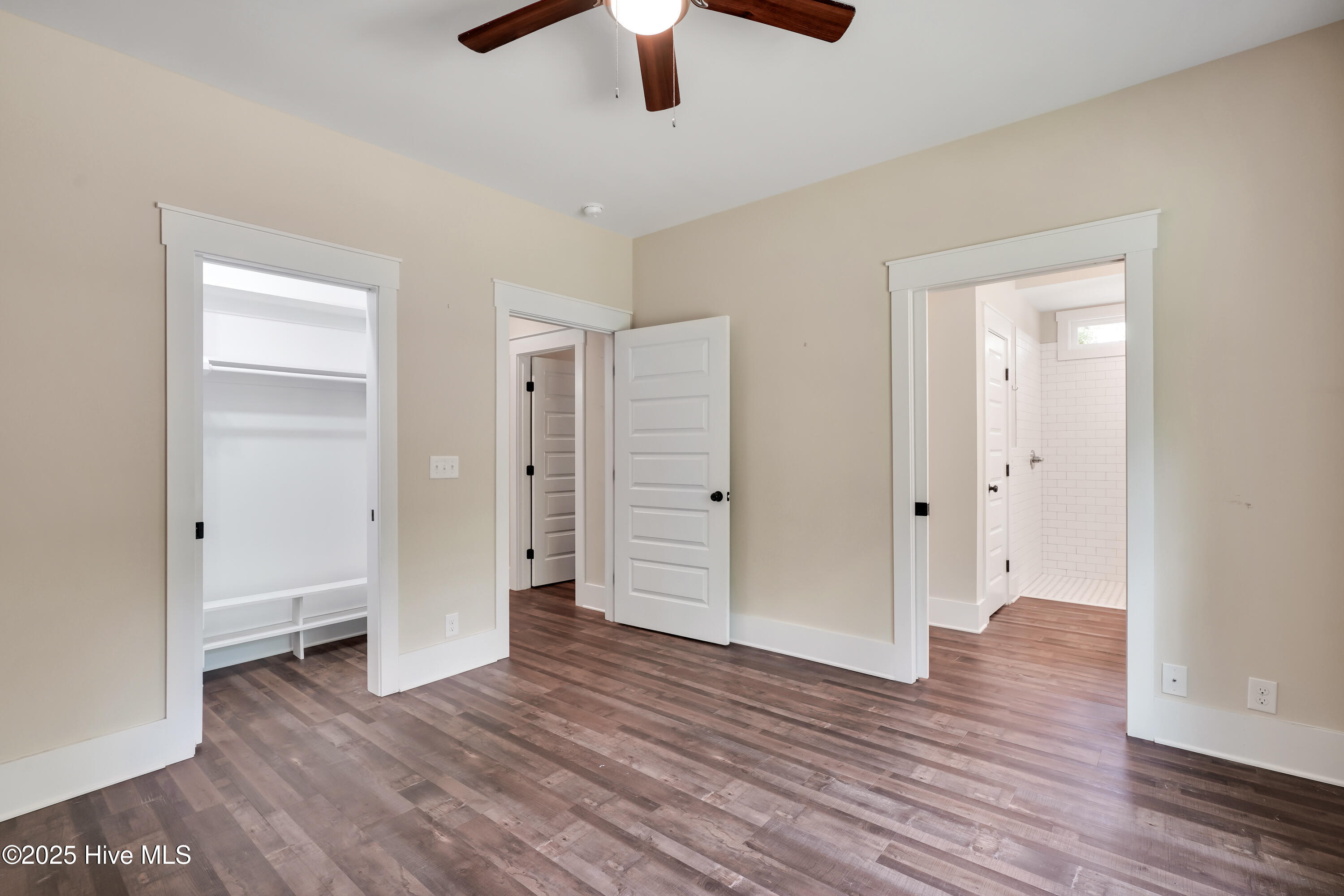 704 Far Pointe Court Property Photo 19