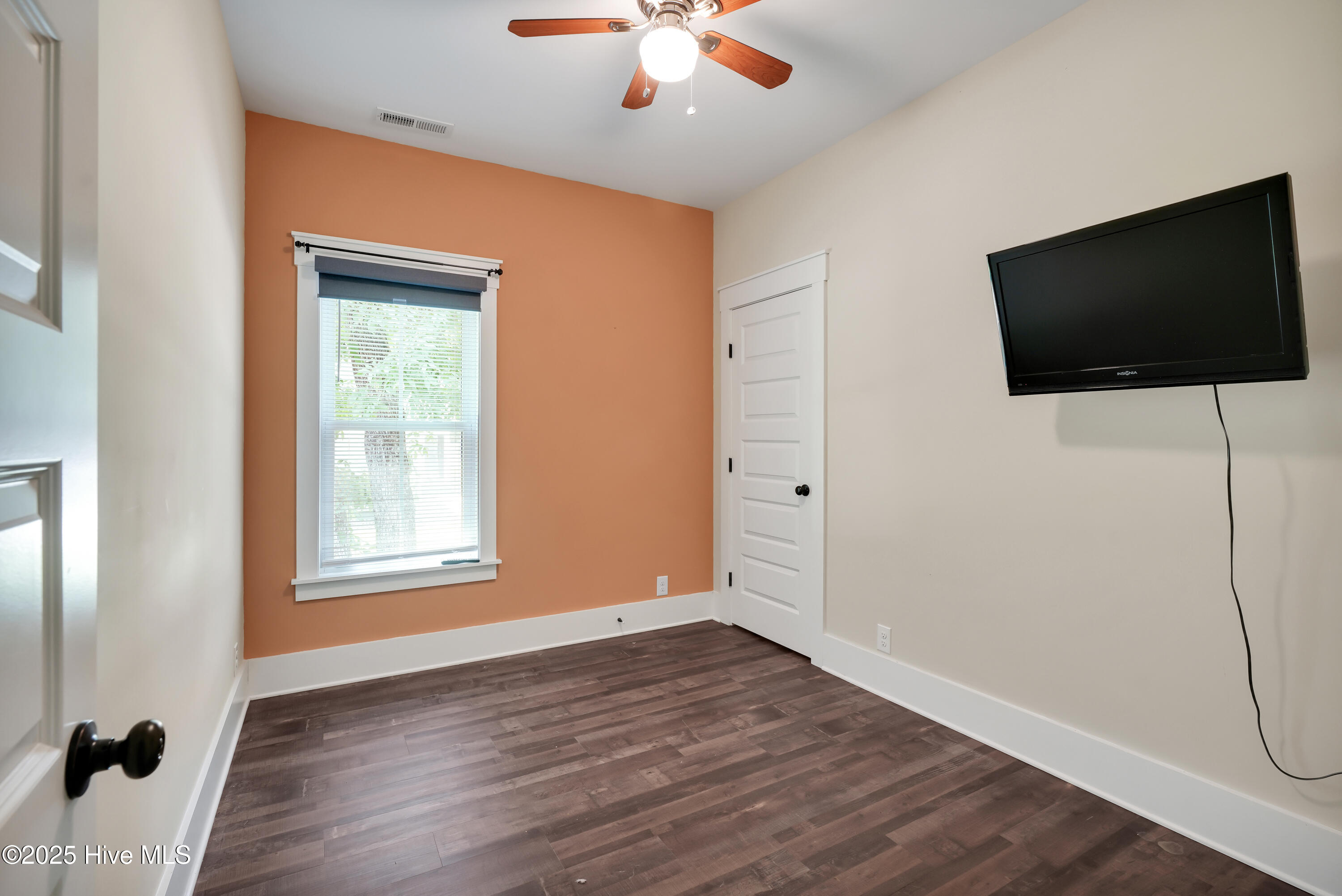 704 Far Pointe Court Property Photo 25