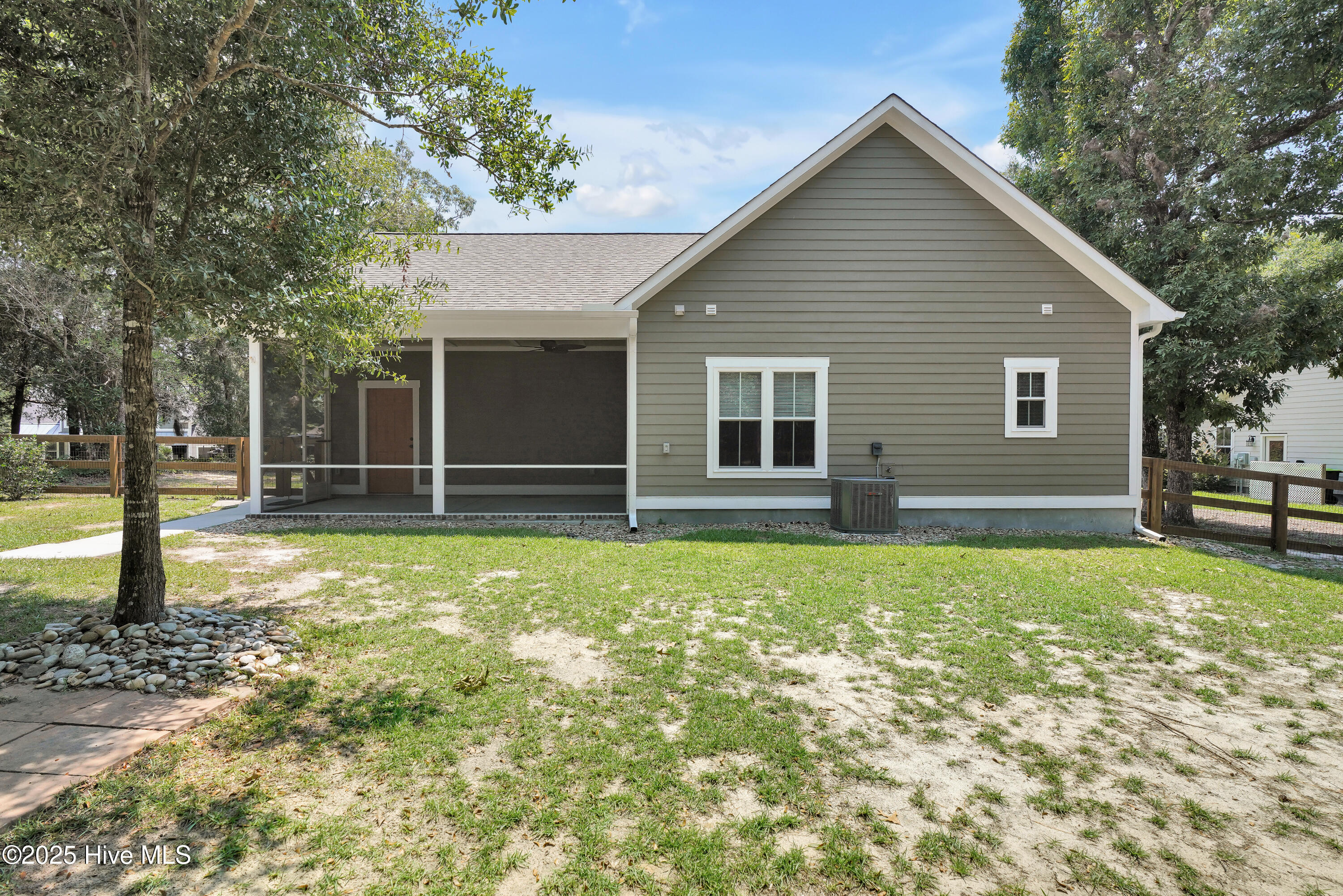 704 Far Pointe Court Property Photo 29