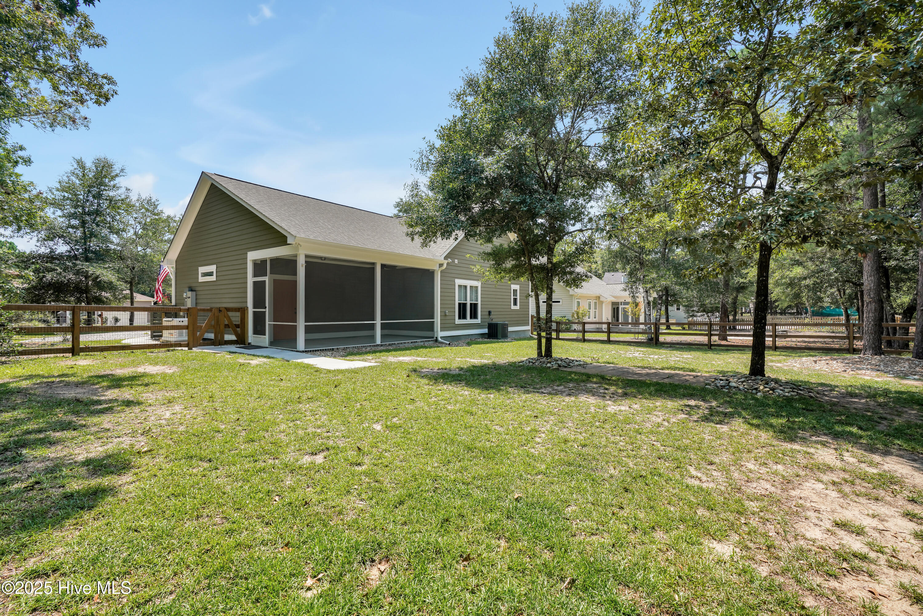 704 Far Pointe Court Property Photo 30