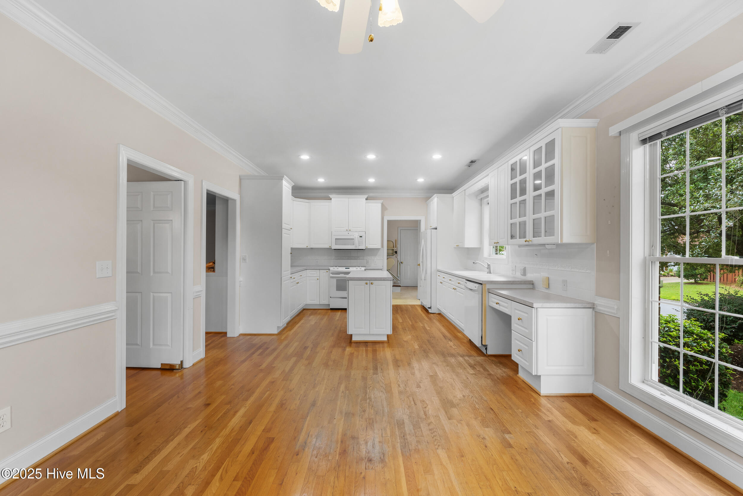 4228 Aftonshire Drive Property Photo 13