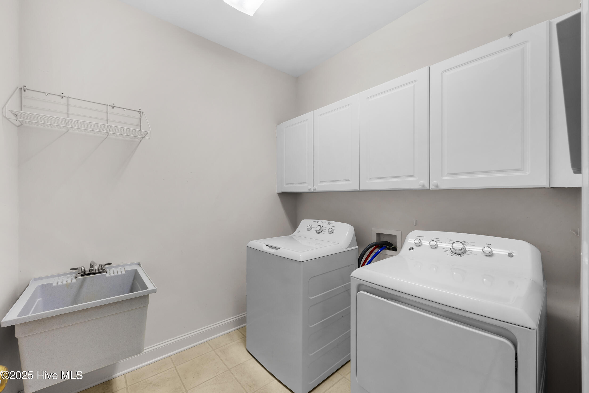 4228 Aftonshire Drive Property Photo 15