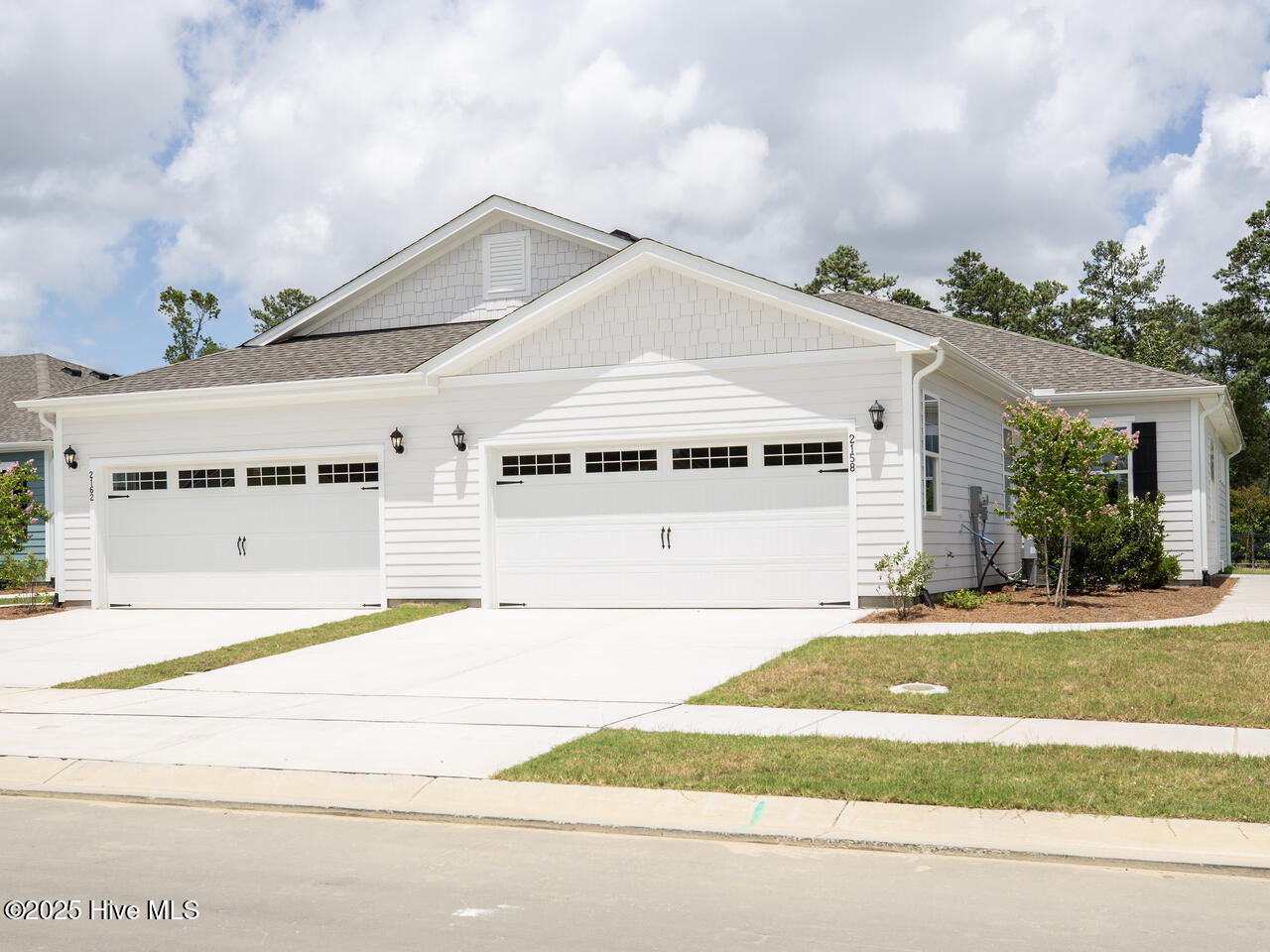 2214 Sweetspire Street Unit 2012 Property Photo 1